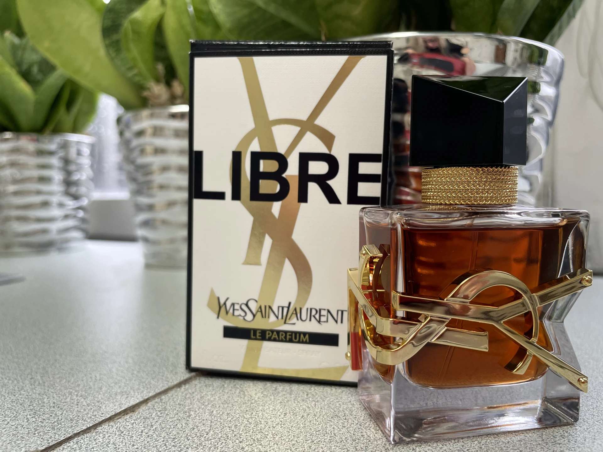 Yves Saint Laurent Libre "LE PARFUM" új 30ml