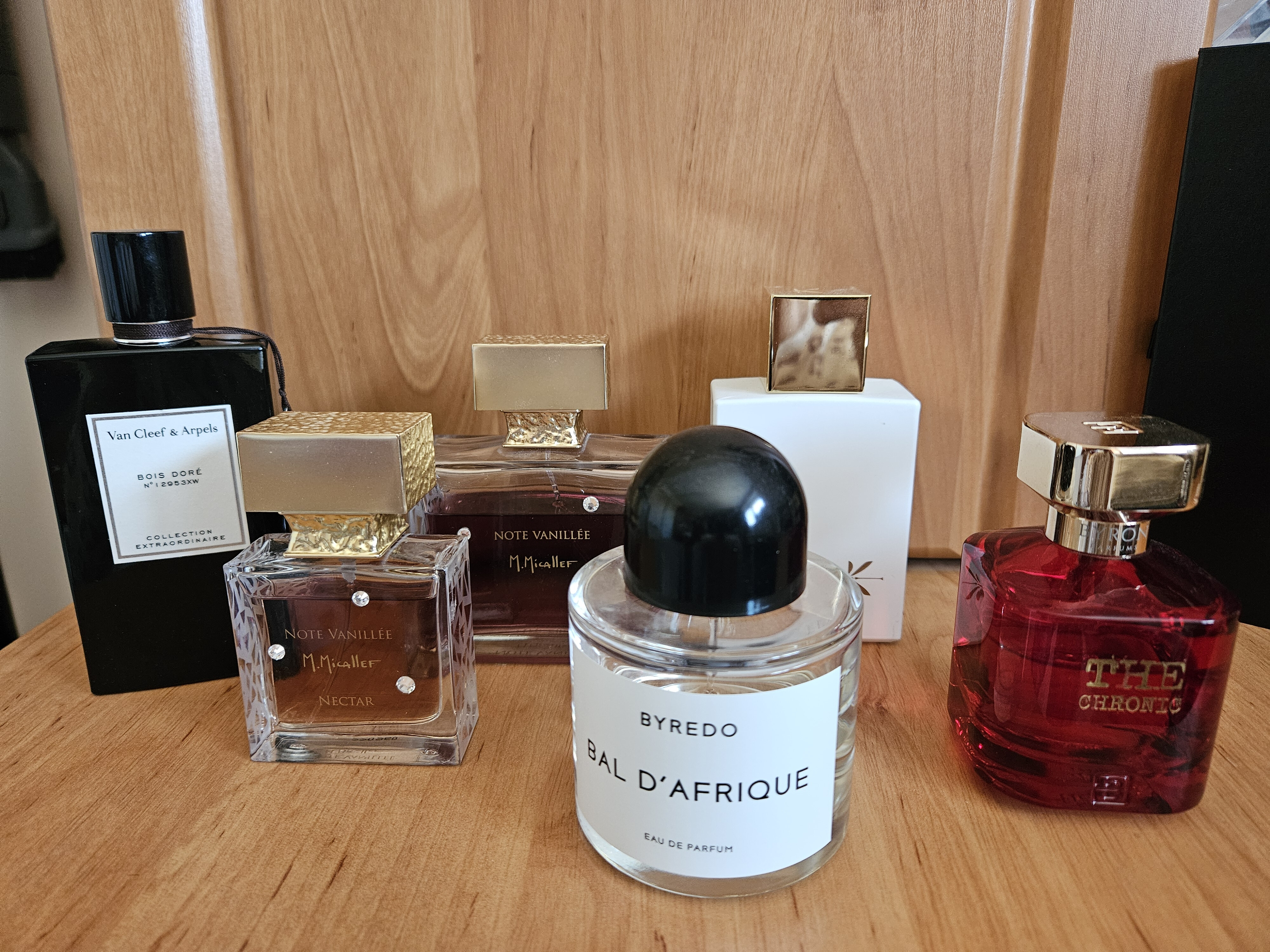 Sok niche illat kiadó