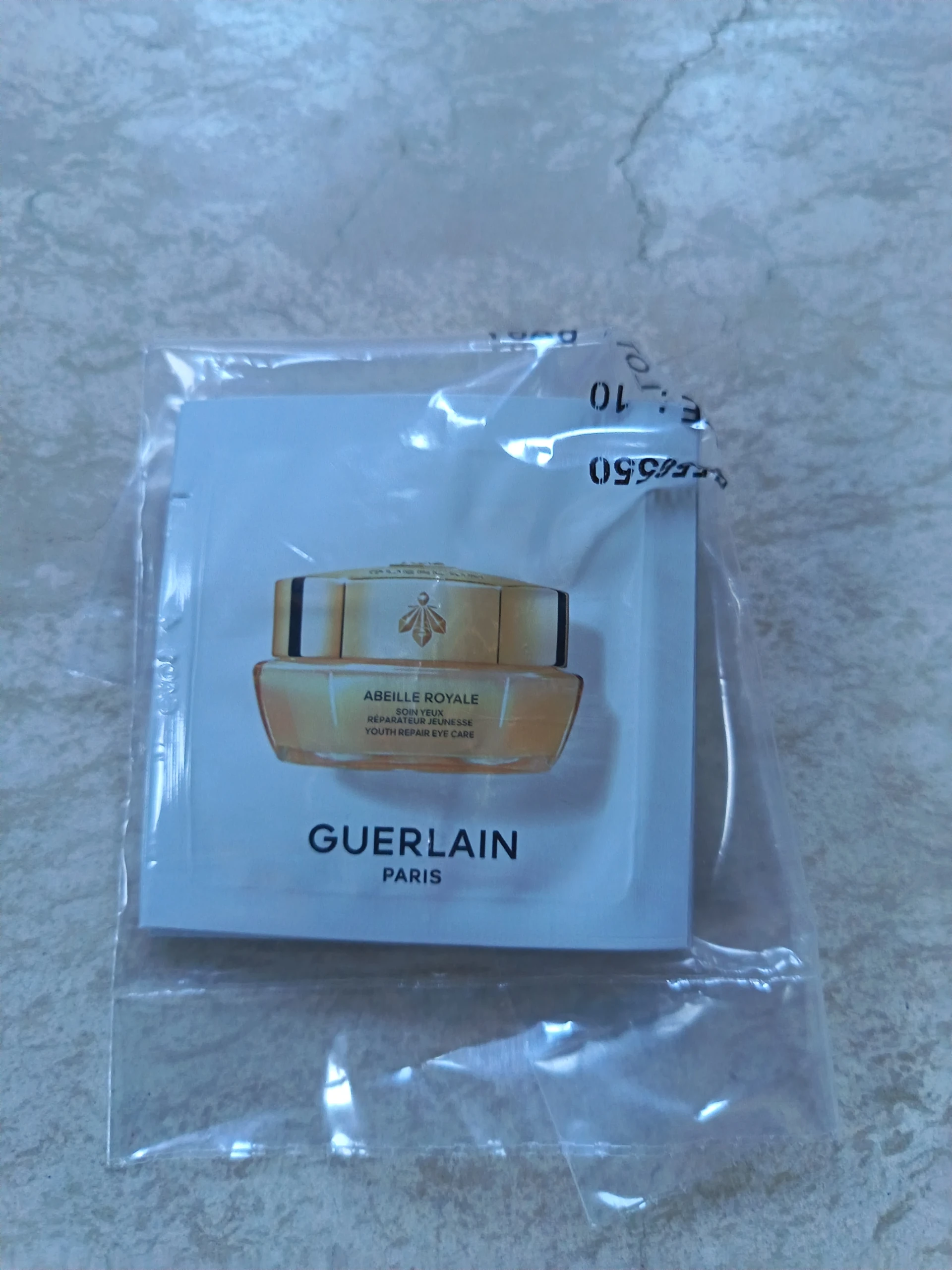 Guerlain Abeille Royal eye mintacsomag