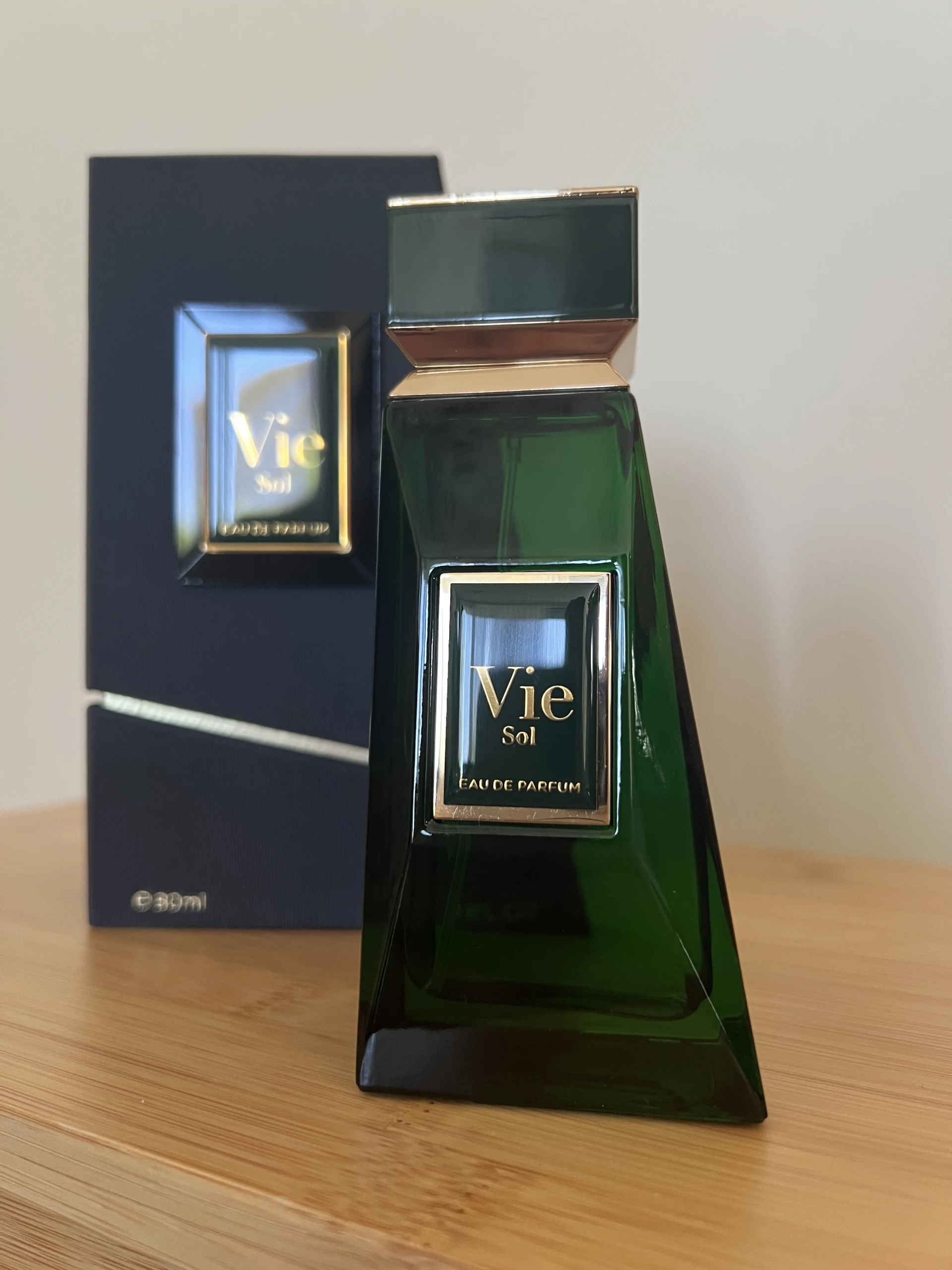 French Avenue Vie Sol (Bvlgari Le Gemme Kobraa)