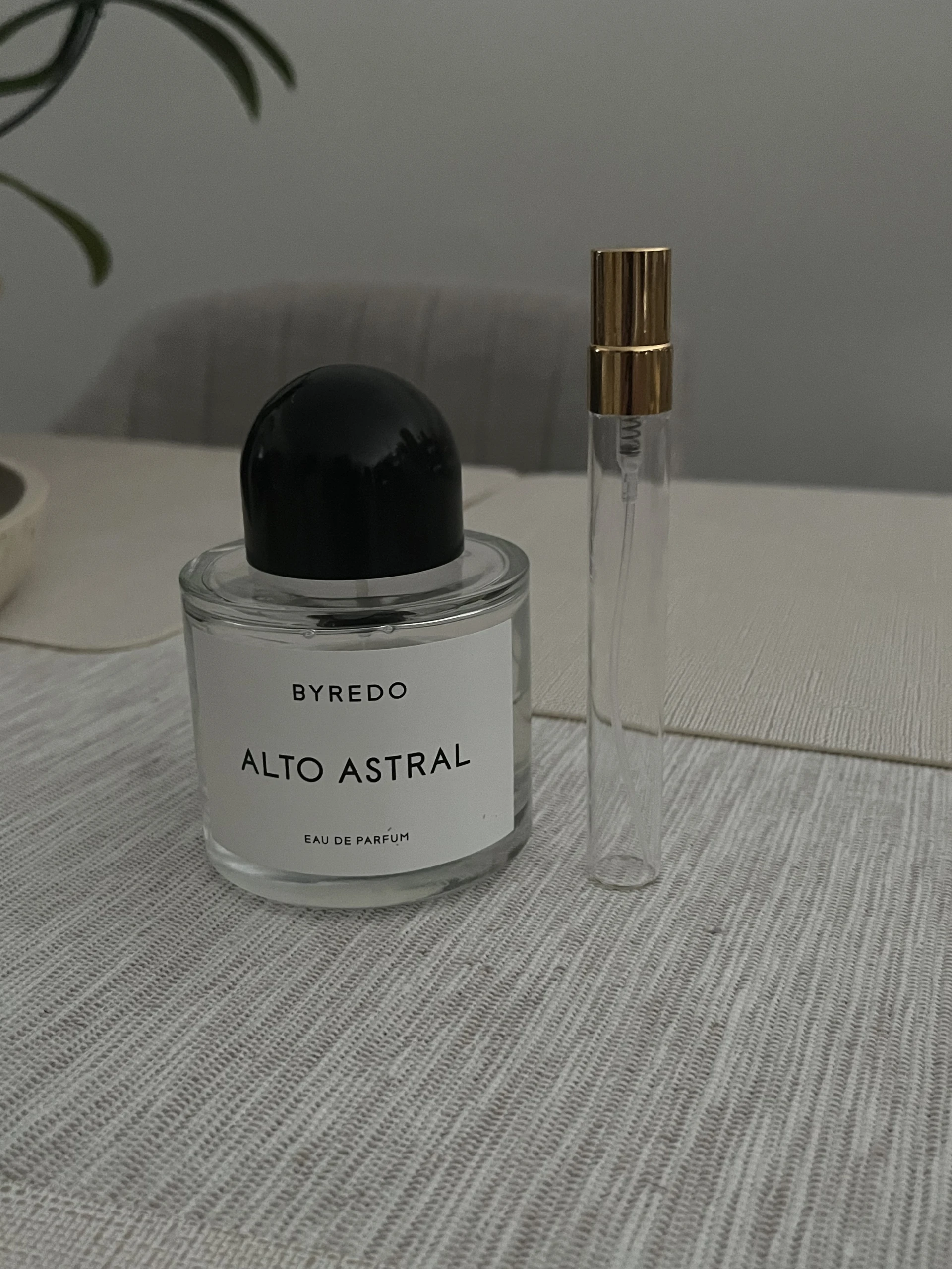 Byredo Alto Astral 10 ml-es fújós