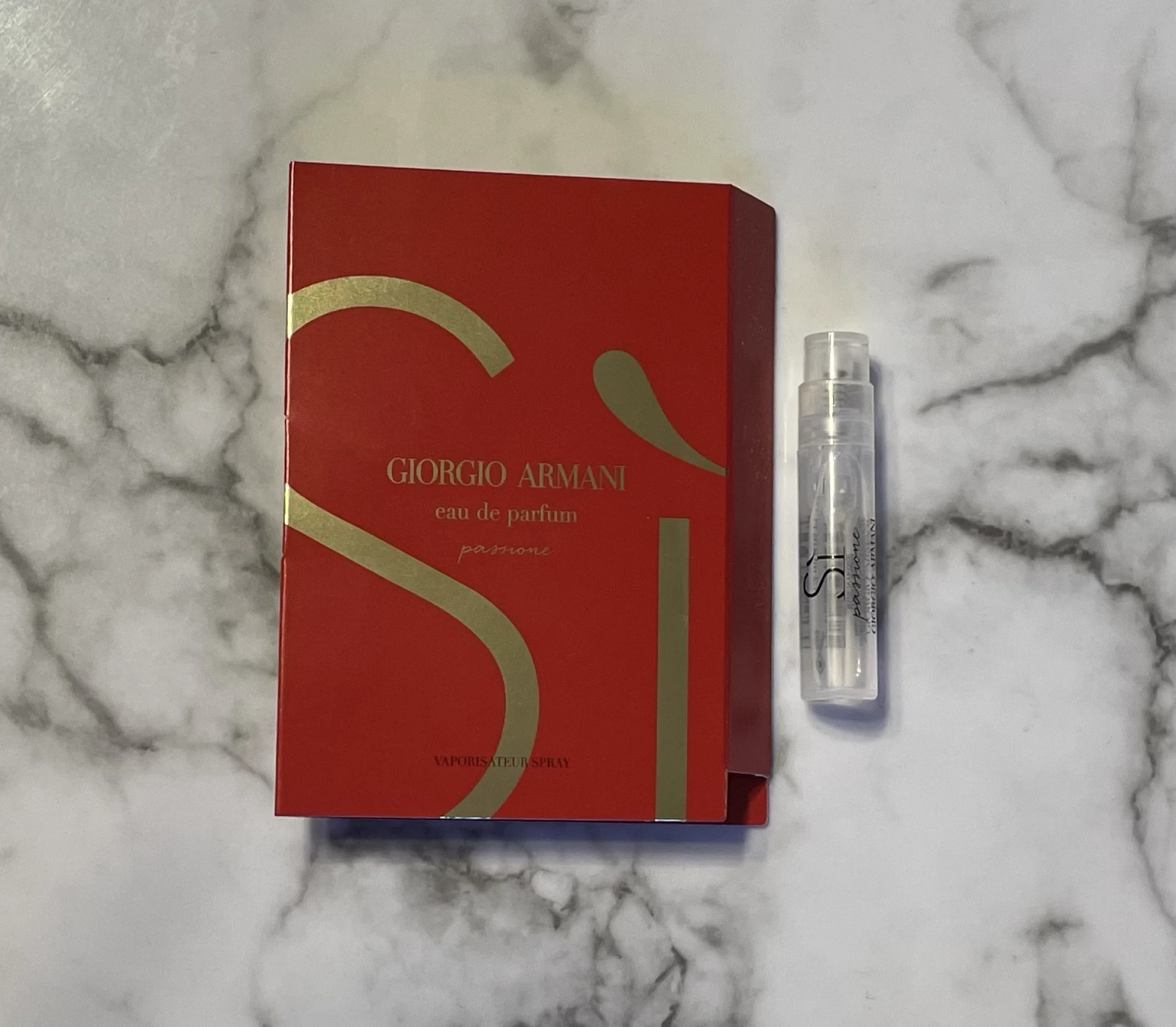 700Ft/1,2 ml gyári fújós - Giorgio Armani Sí Passione EDP