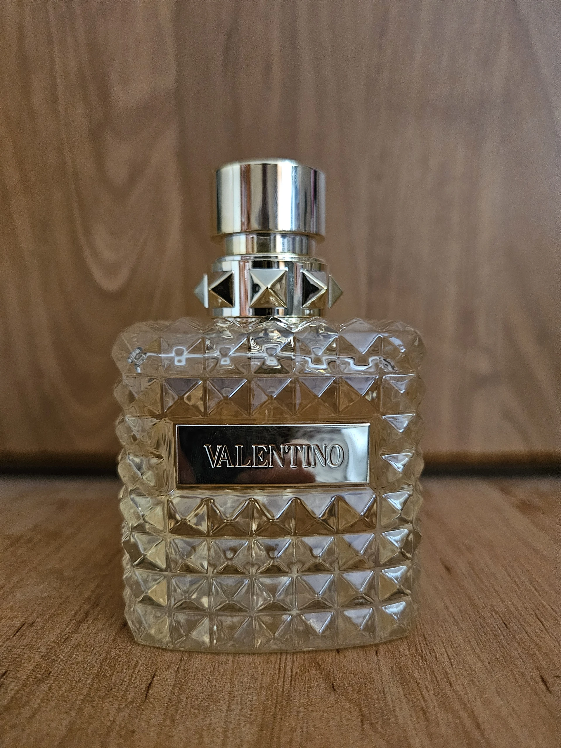 Valentino Donna Born in Roma Gold