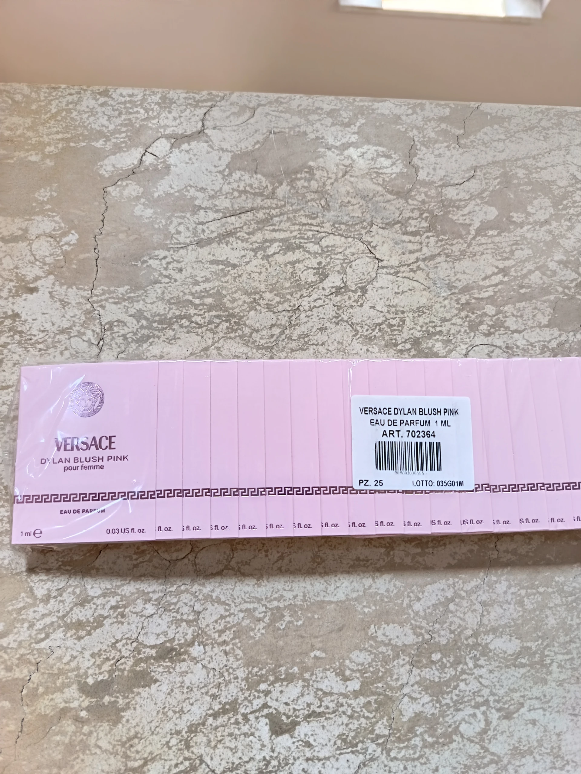 Versace Dylan Blush Pink mintacsomag
