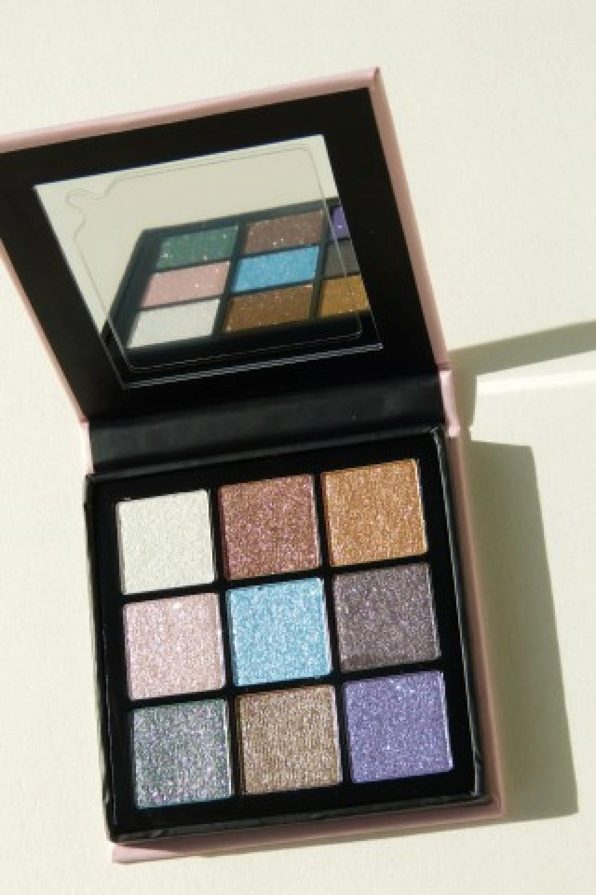 Új Beauty Bay Celestial Charms Mini paletta