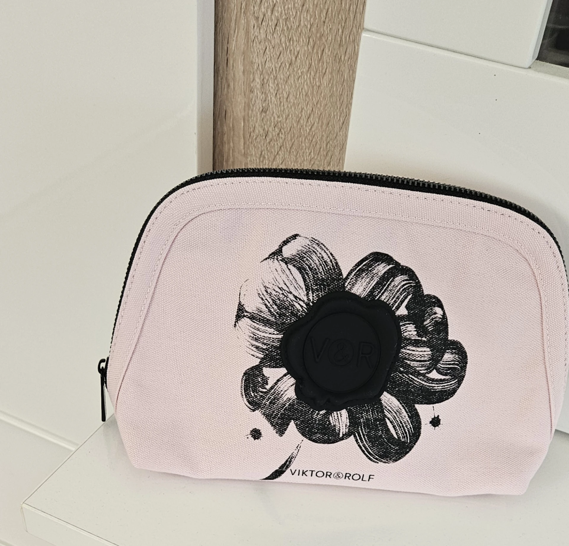Viktor & Rolf neszesszer