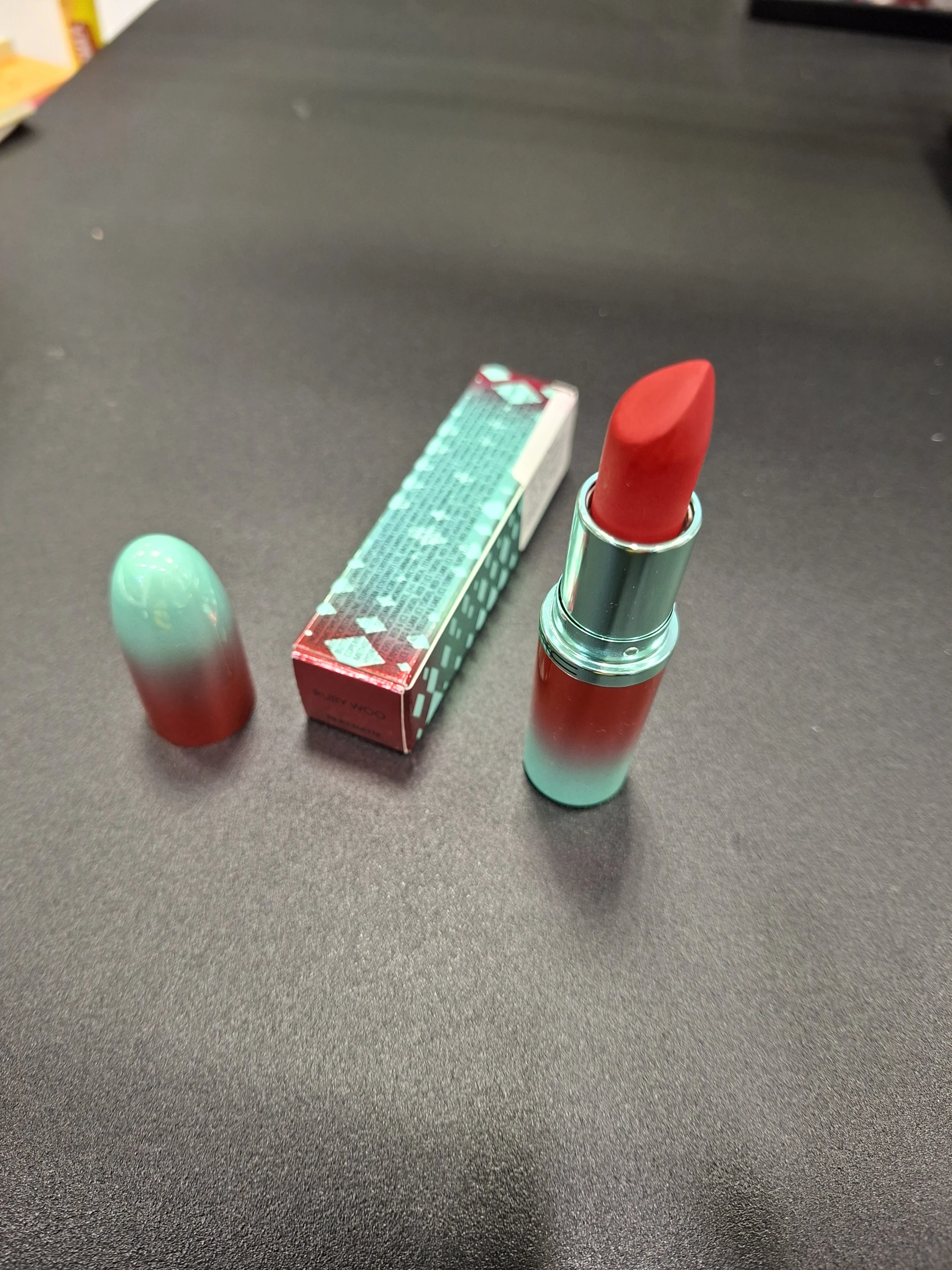Mac rúzs - Ruby Woo