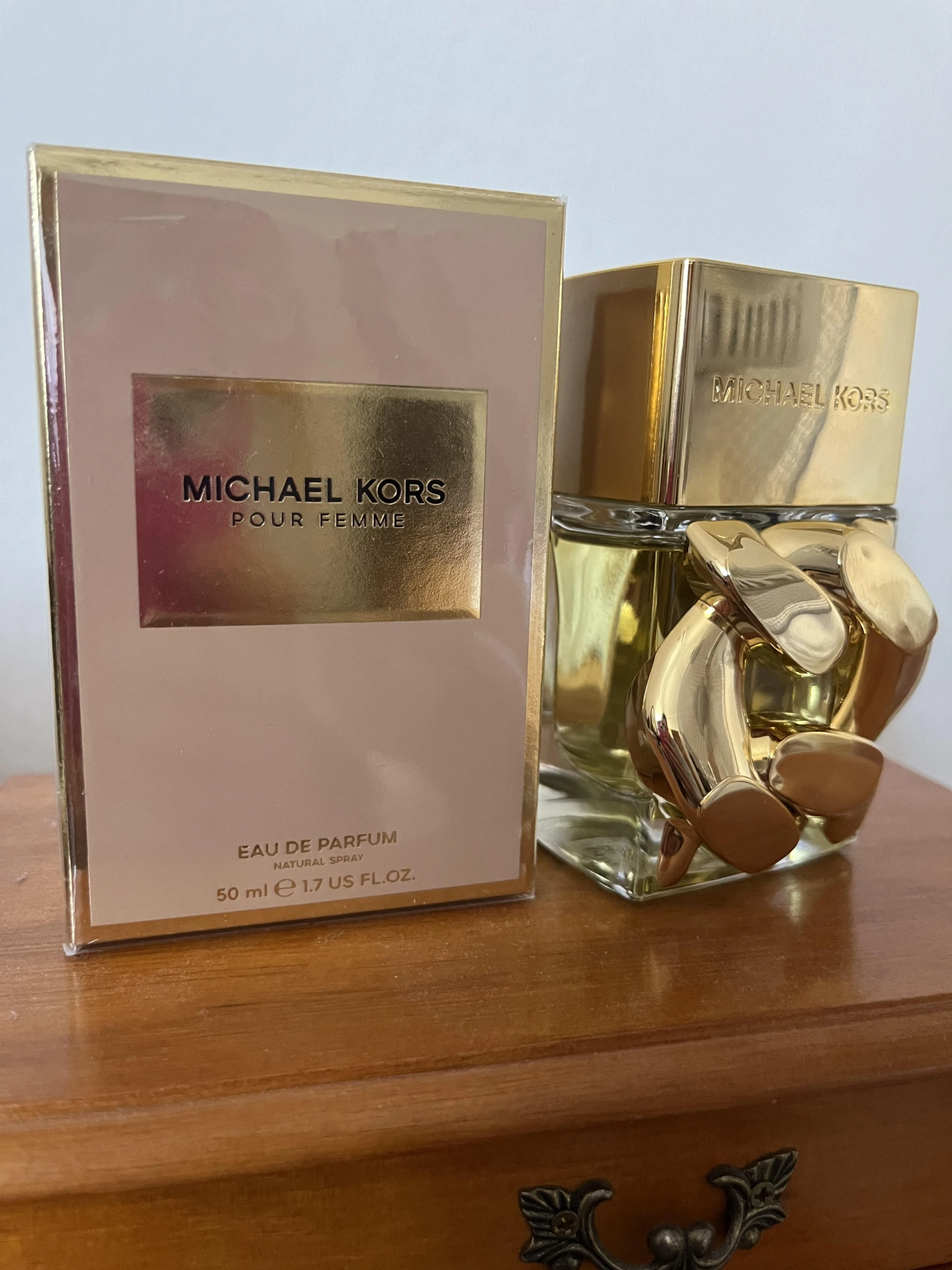 Üvegében, dobozával együtt Michael Kors Pour femme 50ml edp