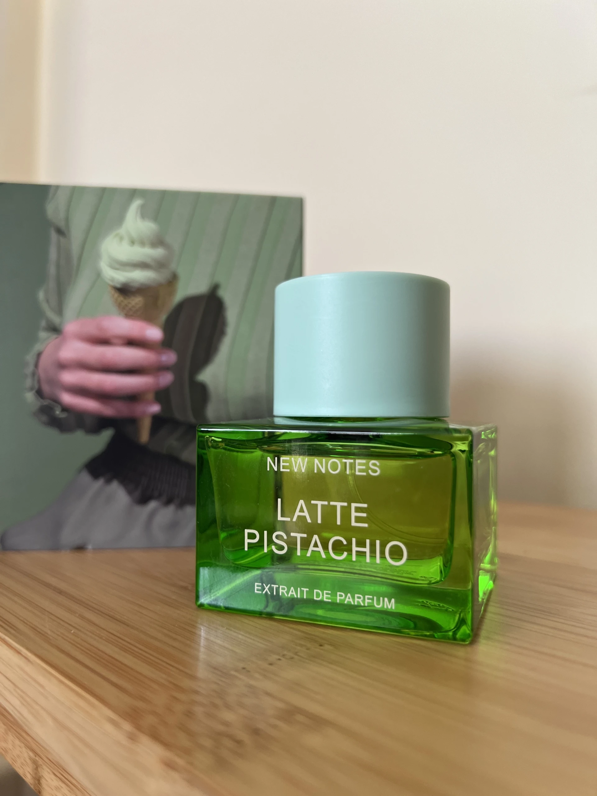 New Notes Latte Pistachio