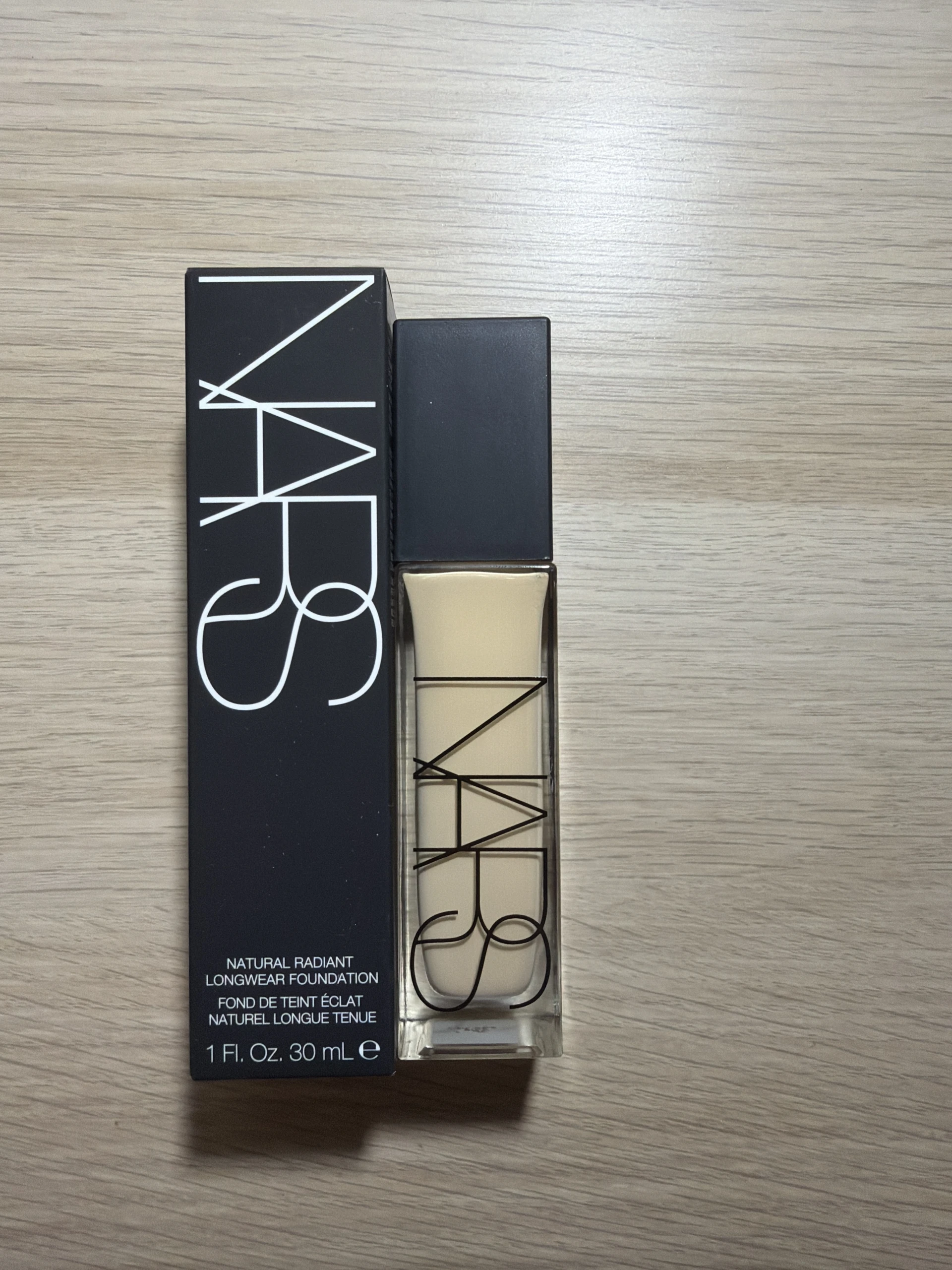Nars natural radiant longwear alapozó