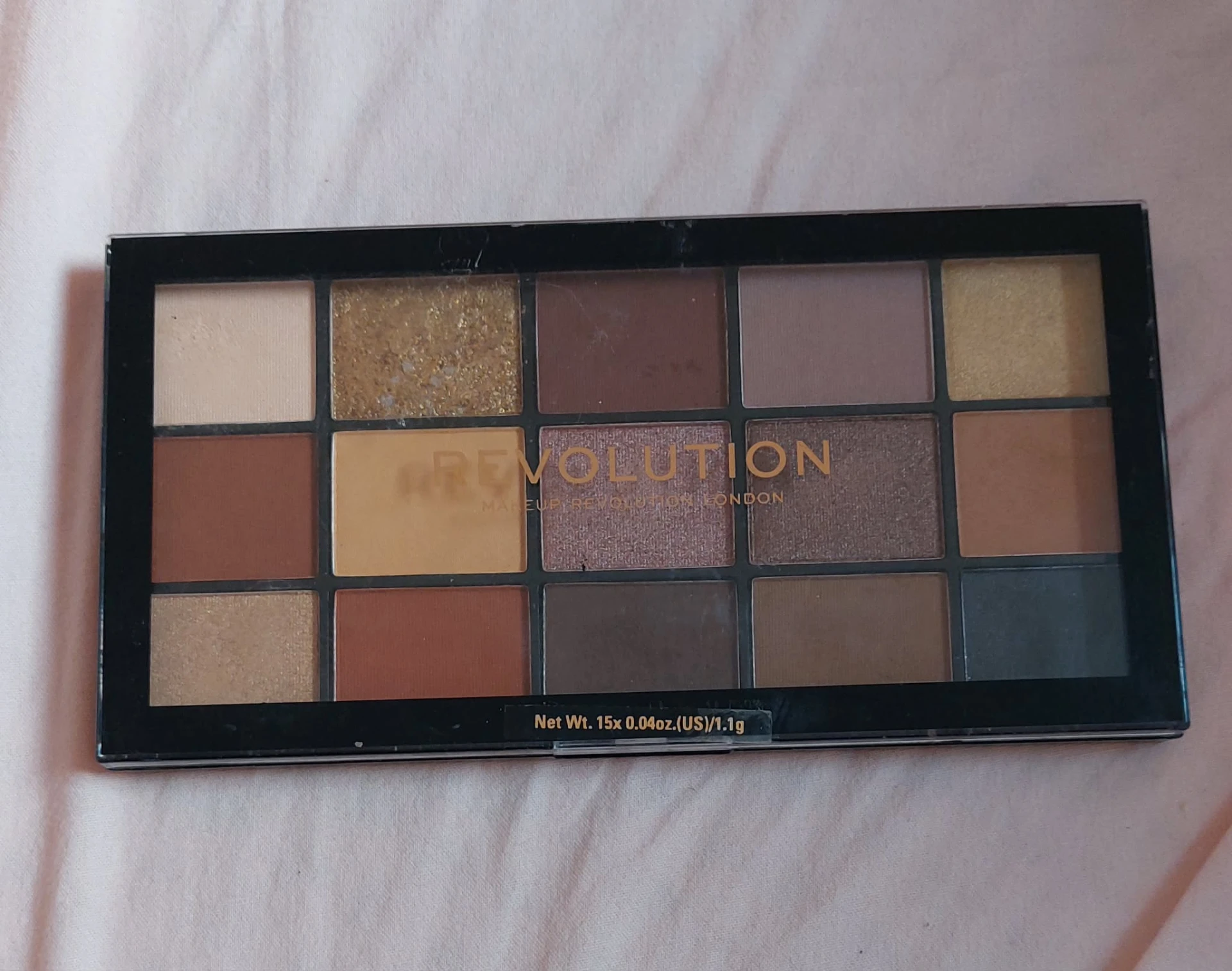 Revolution Velvet Rose Paletta