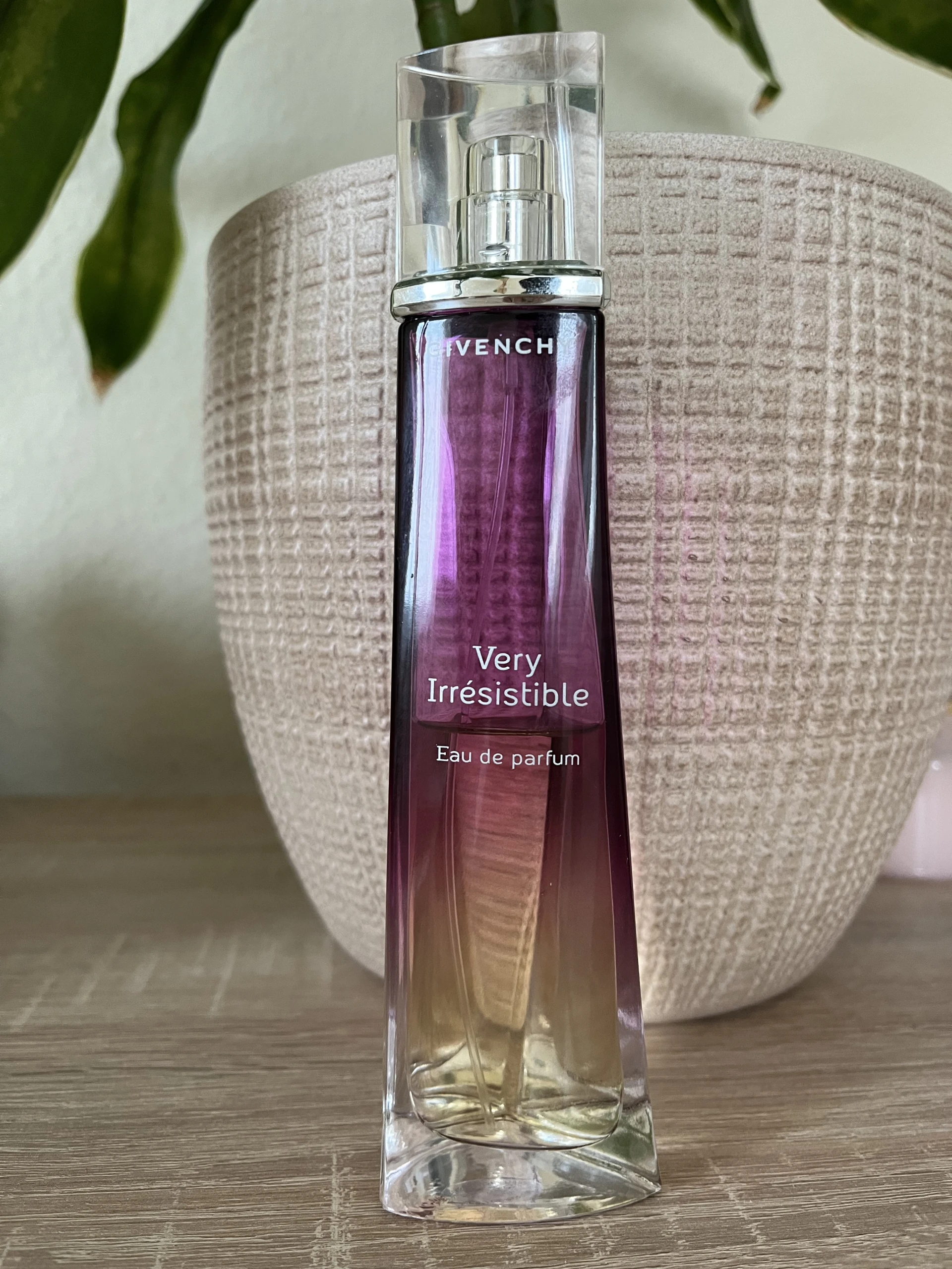 Givenchy Very Irresistible EDP
