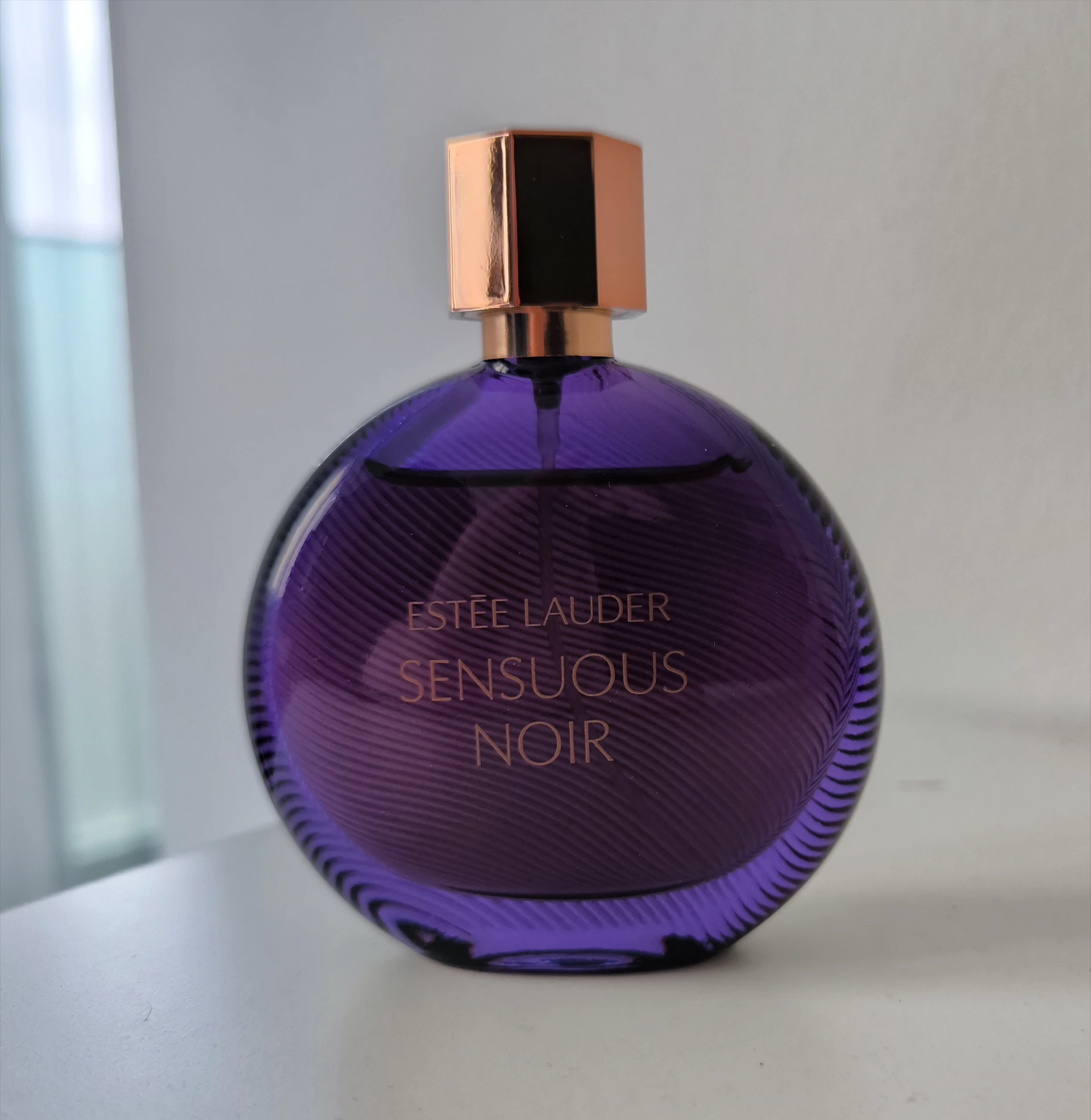 Senuous Noir EDP üvegében eladó