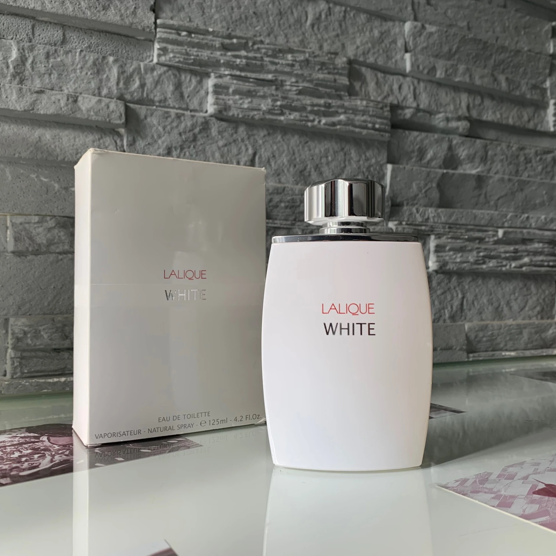 Lalique White fújósok
