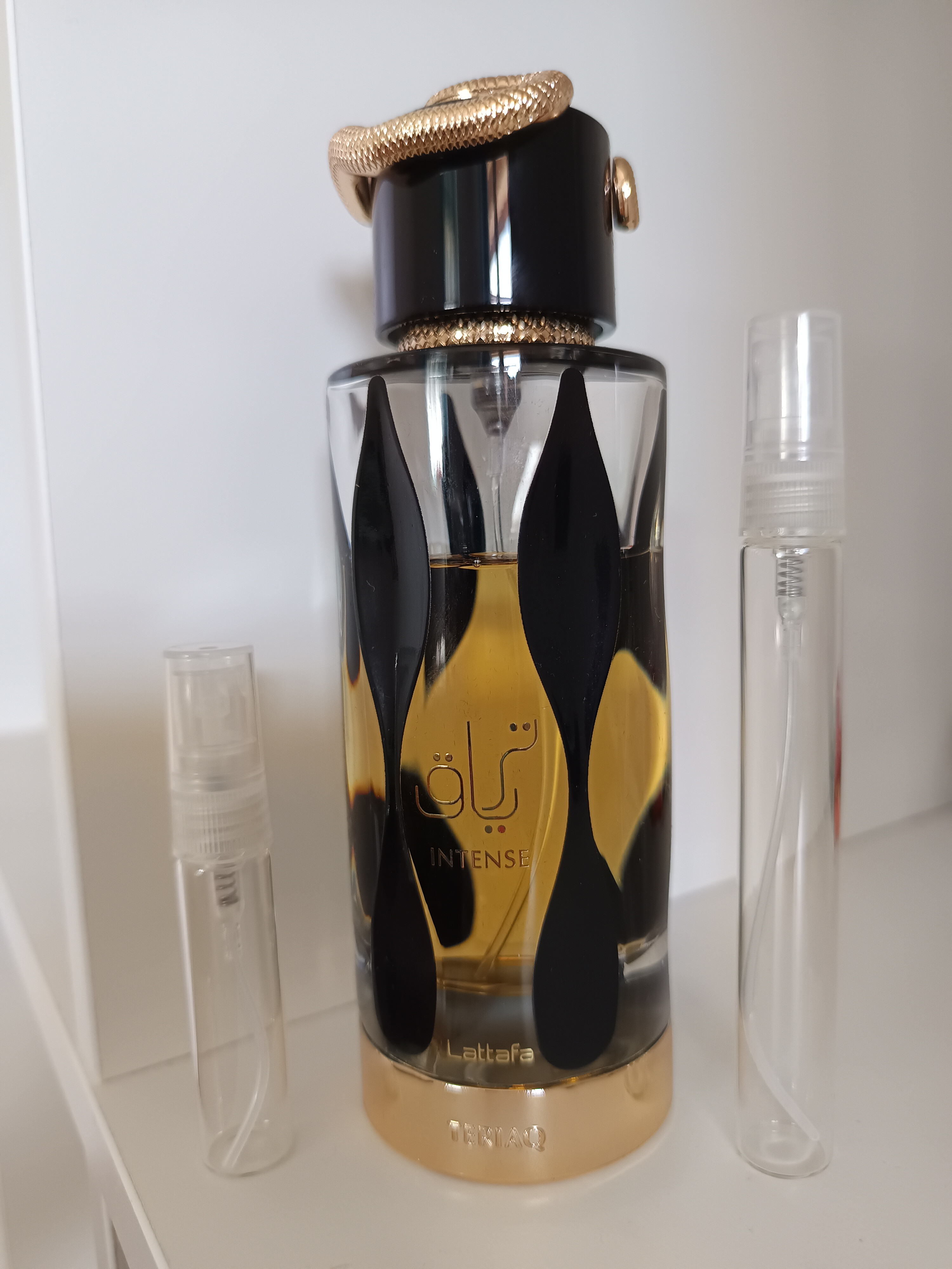 Lattafa Teriaq Intense 5 vagy 10 ml parfümszóróban