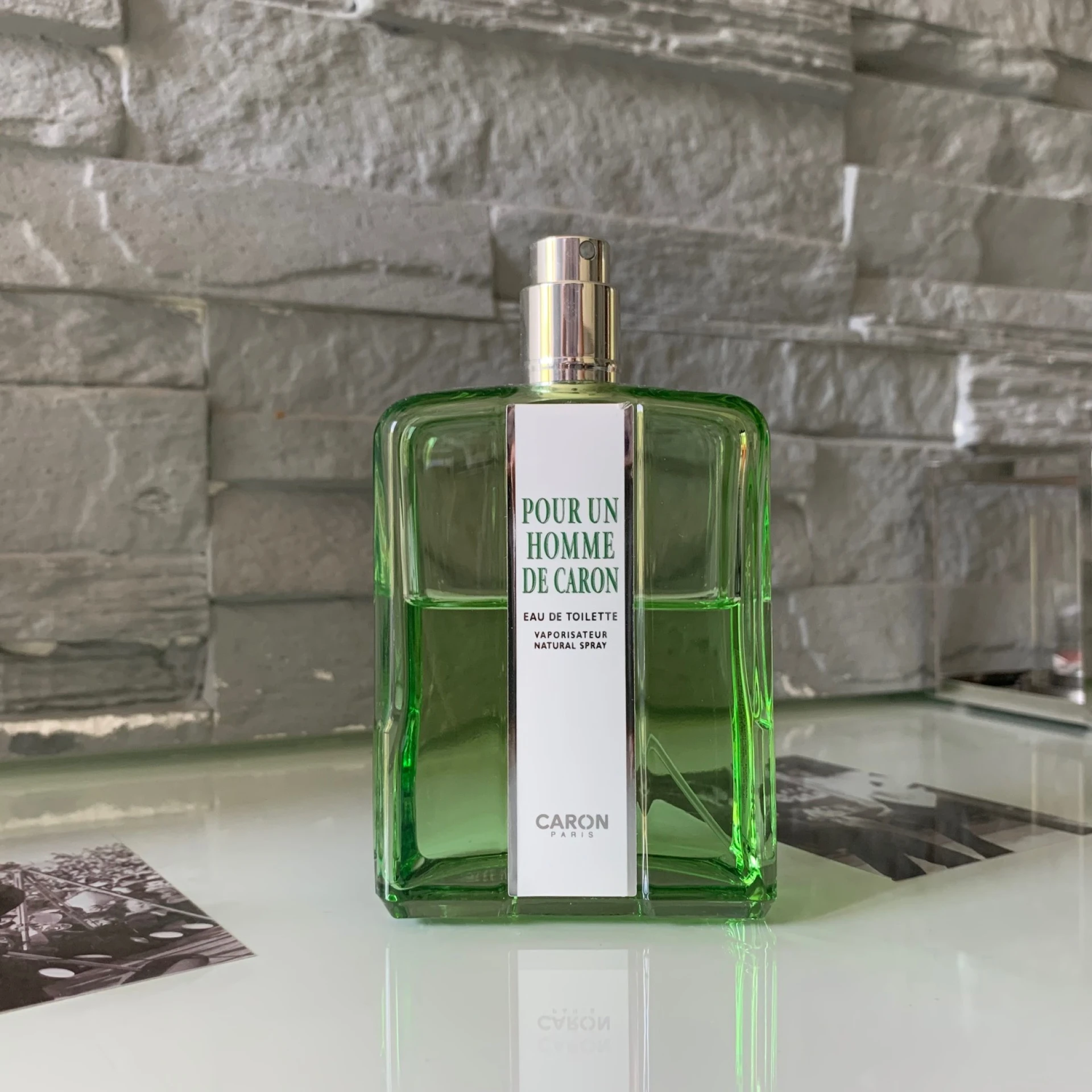 Caron Pour Un Homme De Caron fújósok