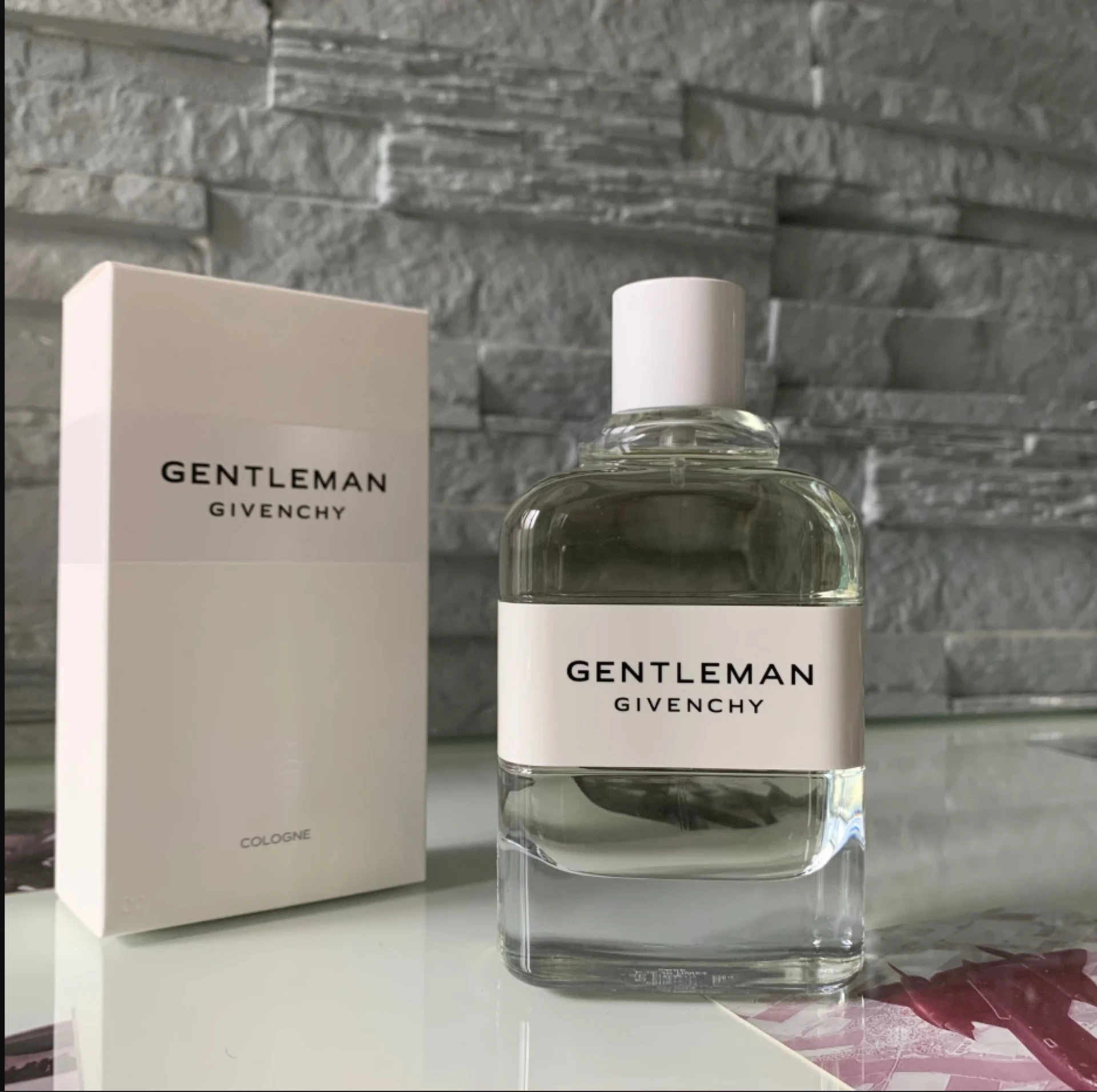 Givenchy Gentleman Givenchy Cologne fújósok