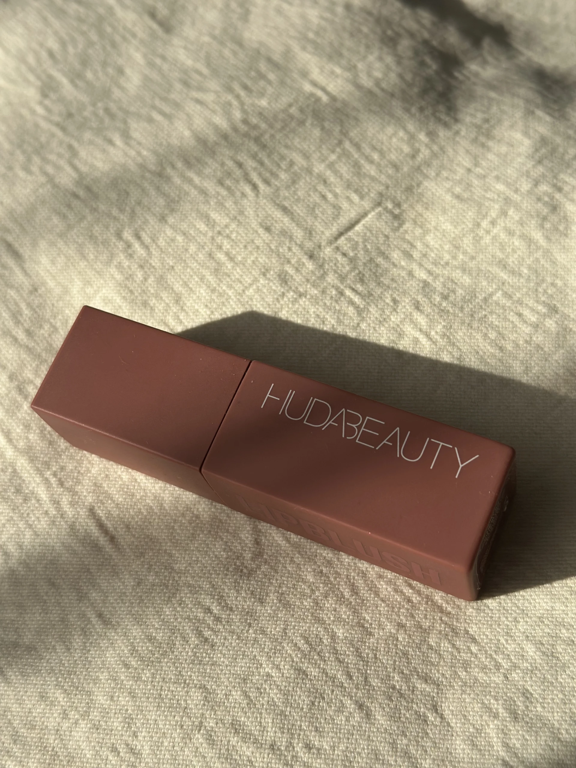 Huda Beauty Lip Blush