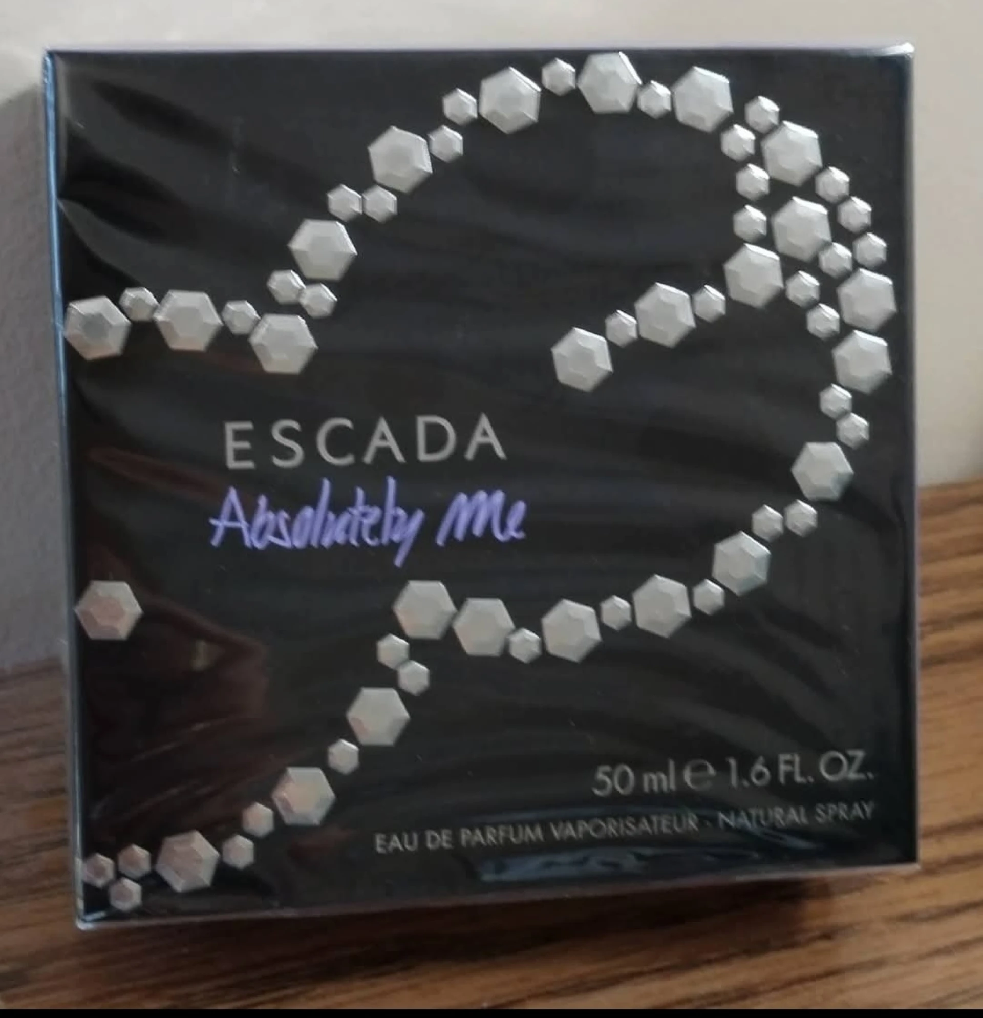 RITKA ! Escada Absolutely Me EDP