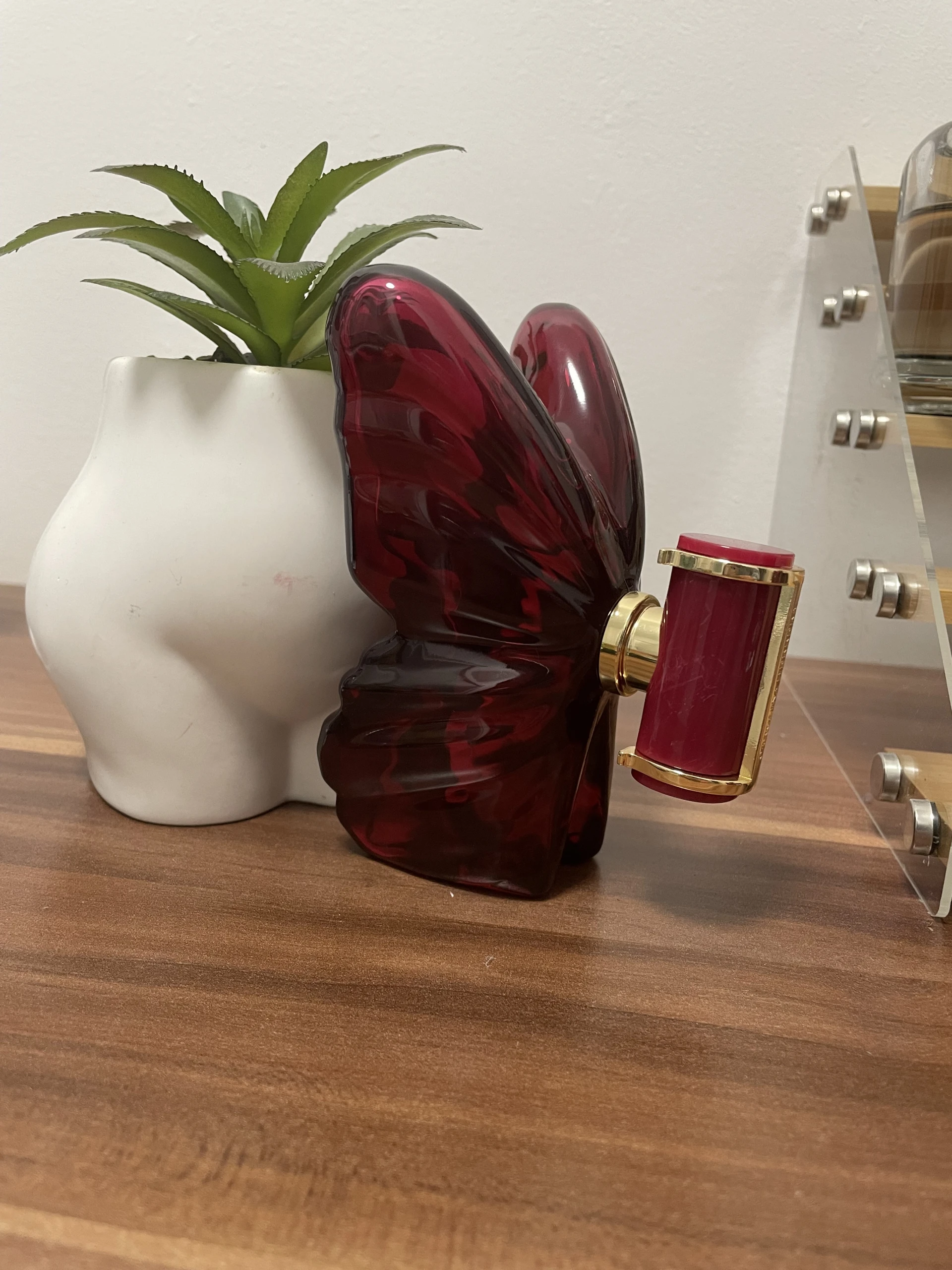 Carolina Herrera La Bomba Intensa EDP