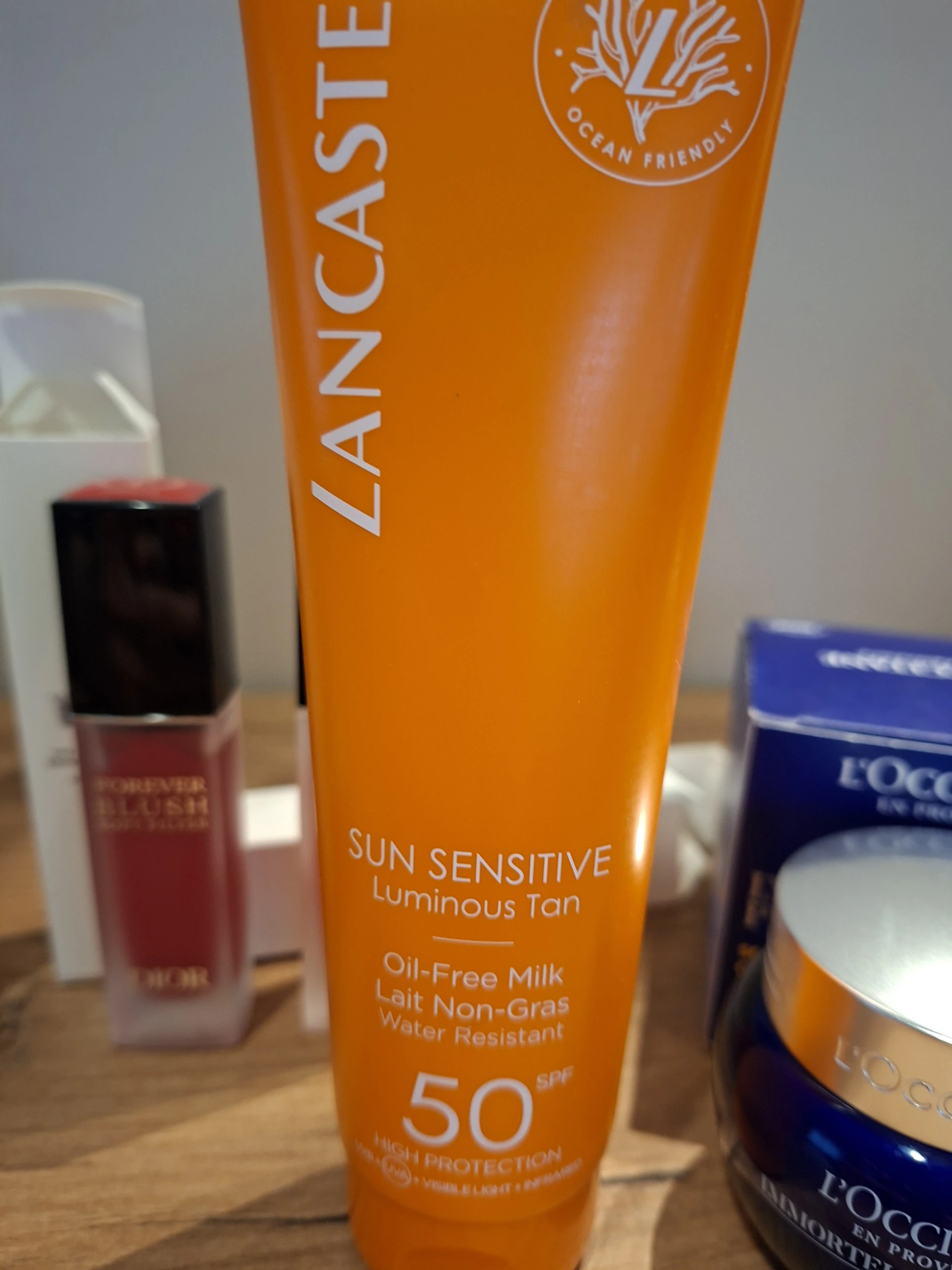 Lancaster Sun Sensitive Oil-Free Milk SPF5