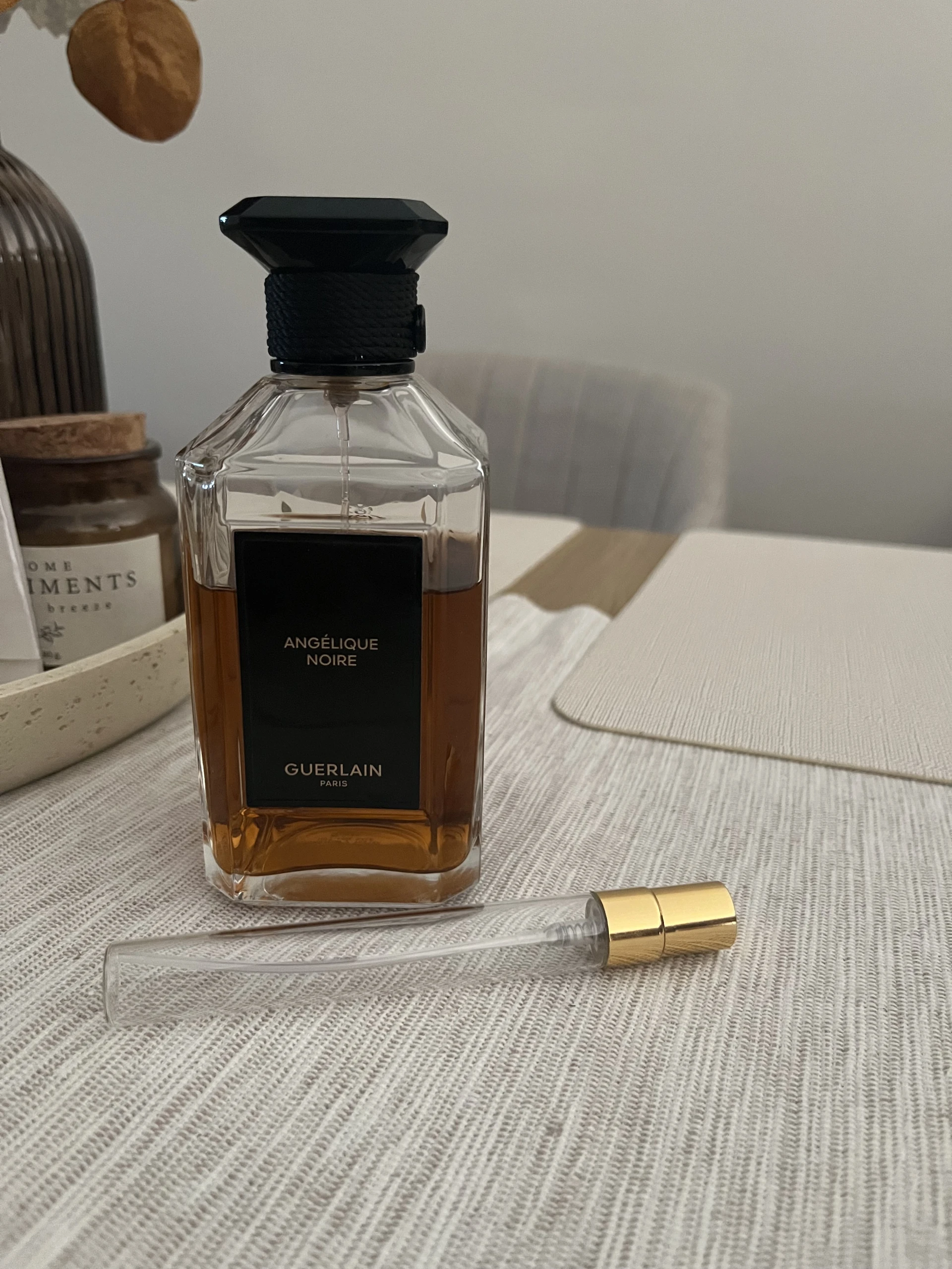 Guerlain Angelique Noire 10 ml-es fújós