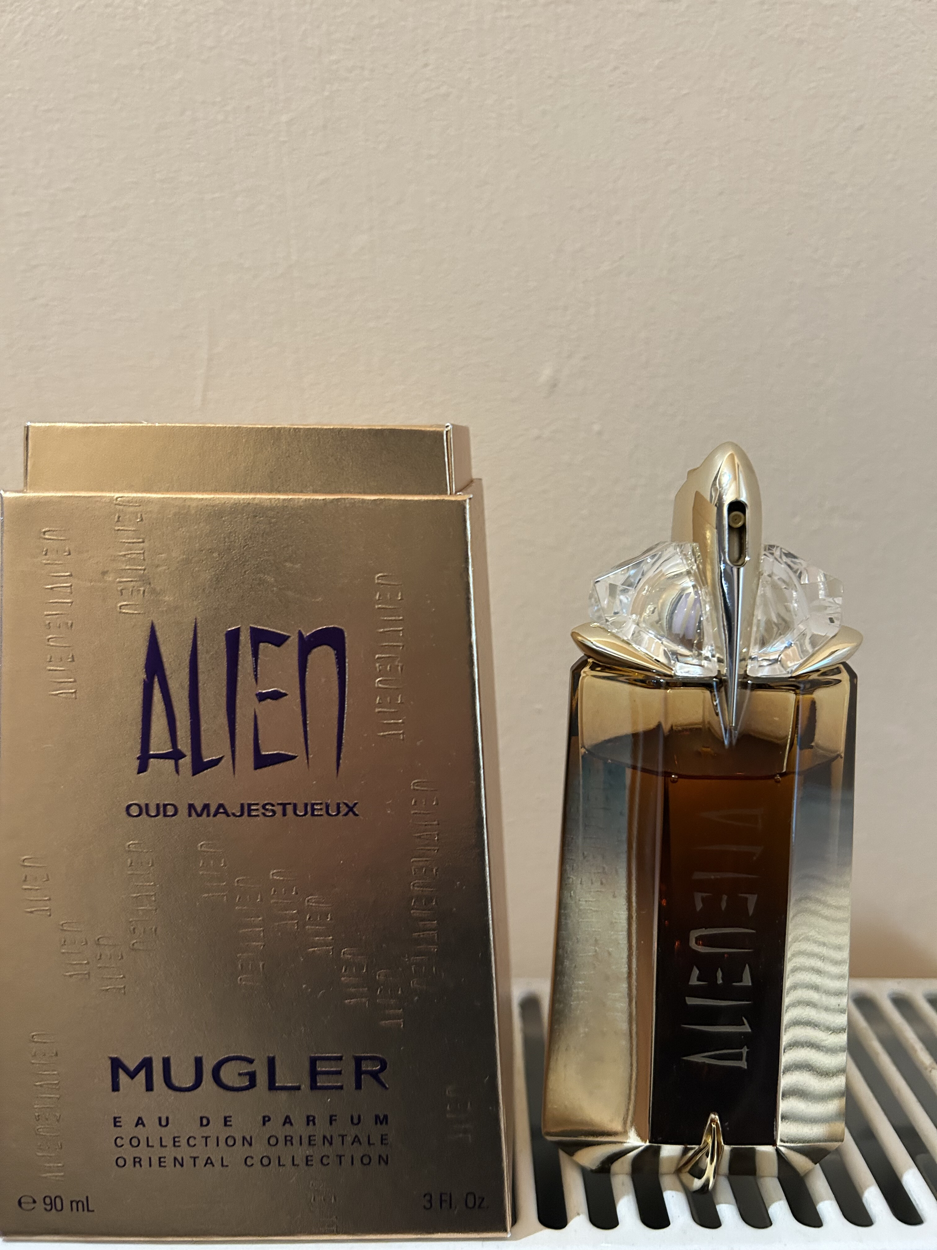 Thierry Mugler Alien Oud Majestueux 90ml