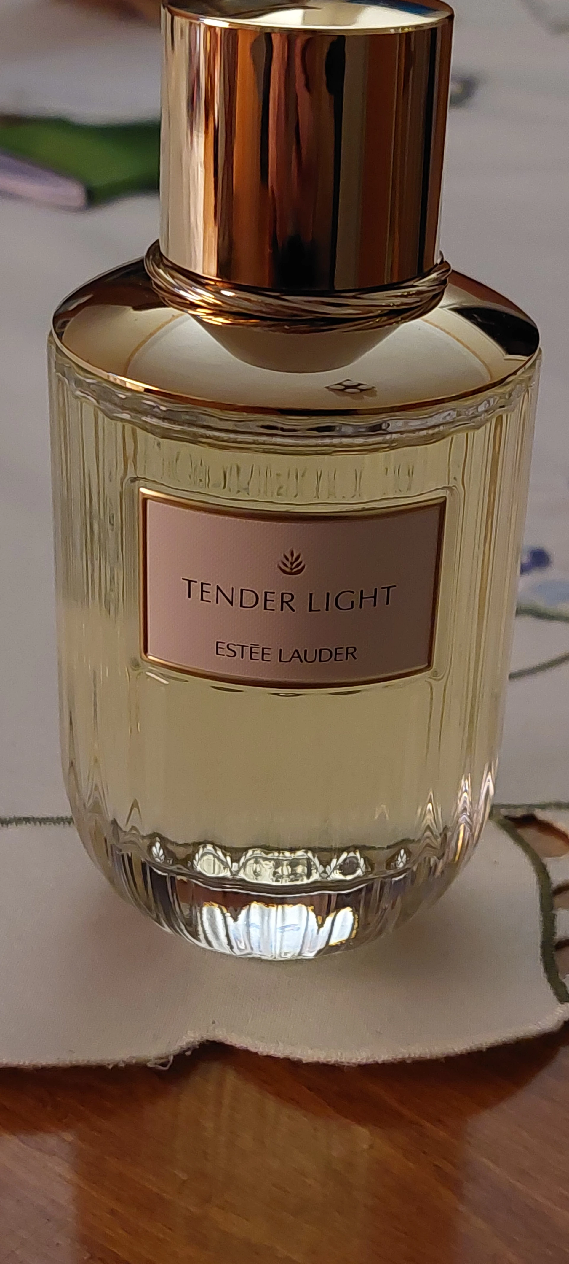 Estée Lauder Tender Light