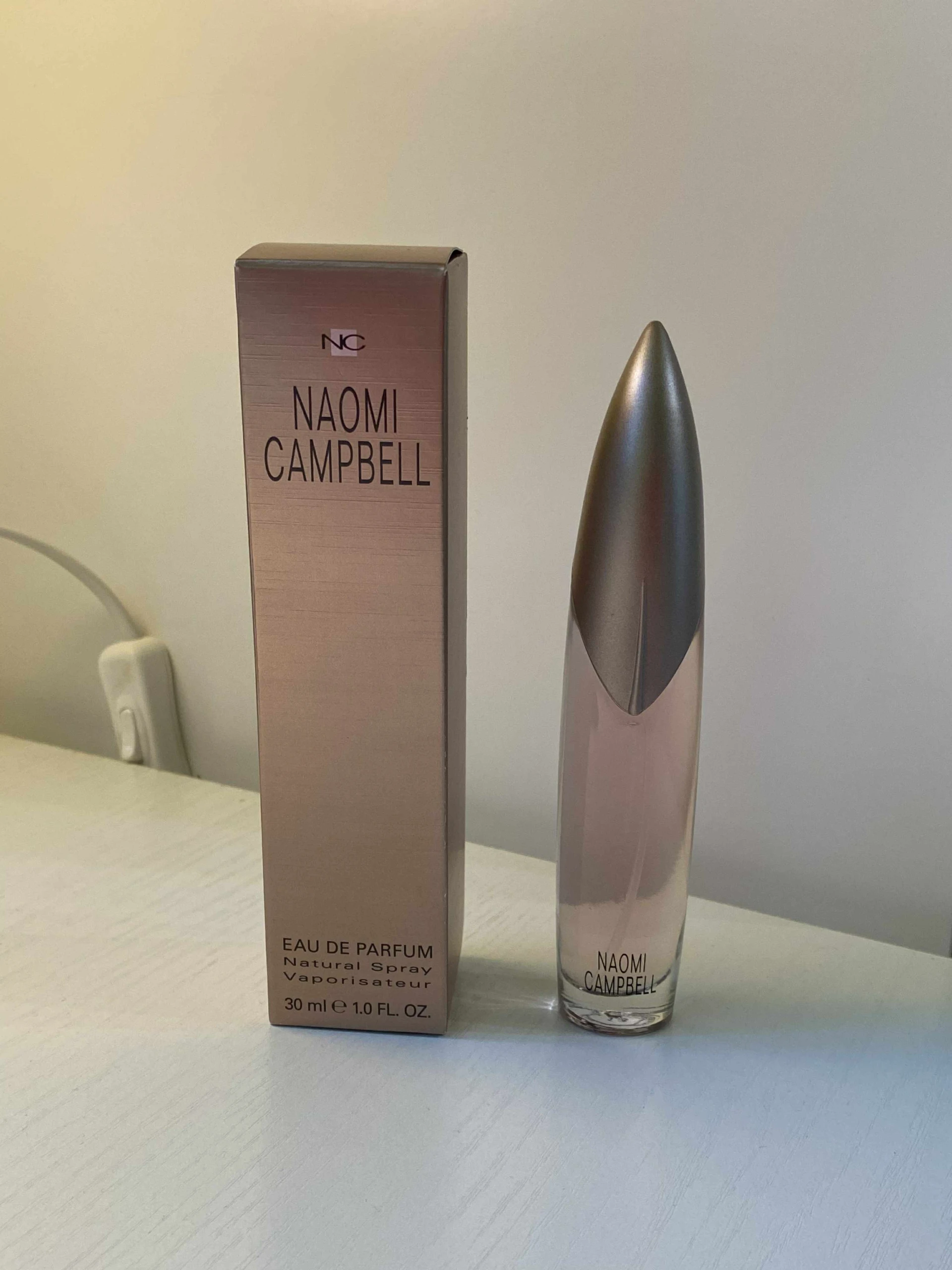 Naomi Campbell EDP