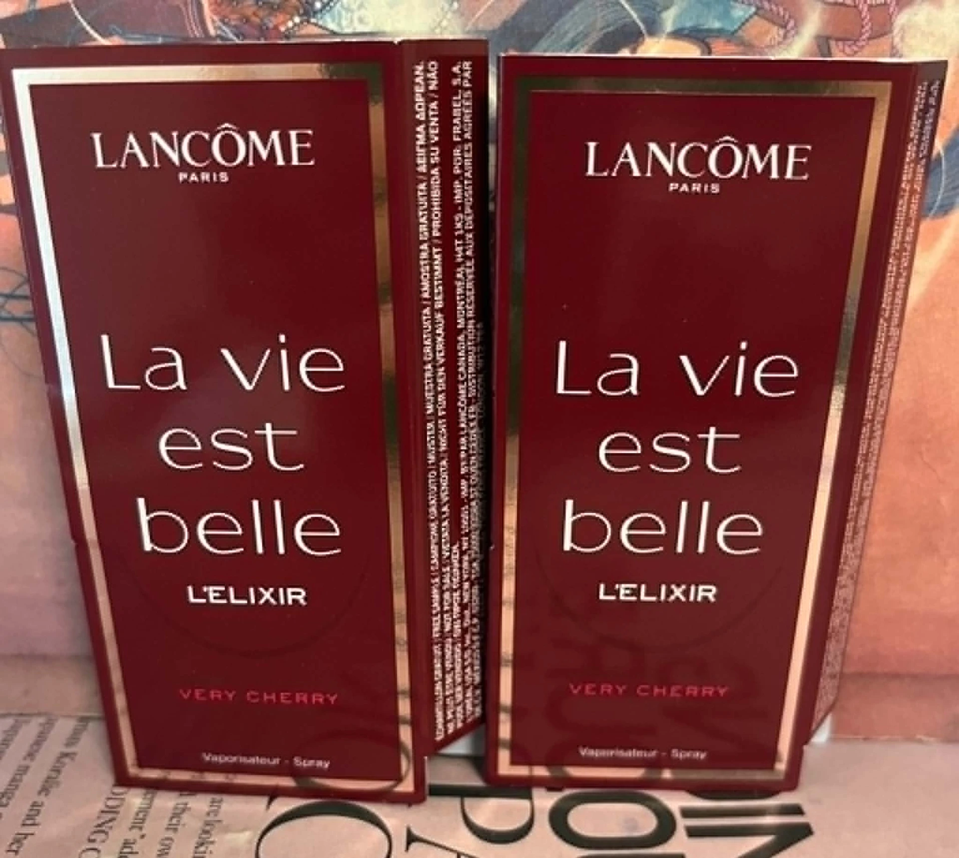 Lancôme La Vie est Belle L'Elixir Very Cherry  illatminták 🍒