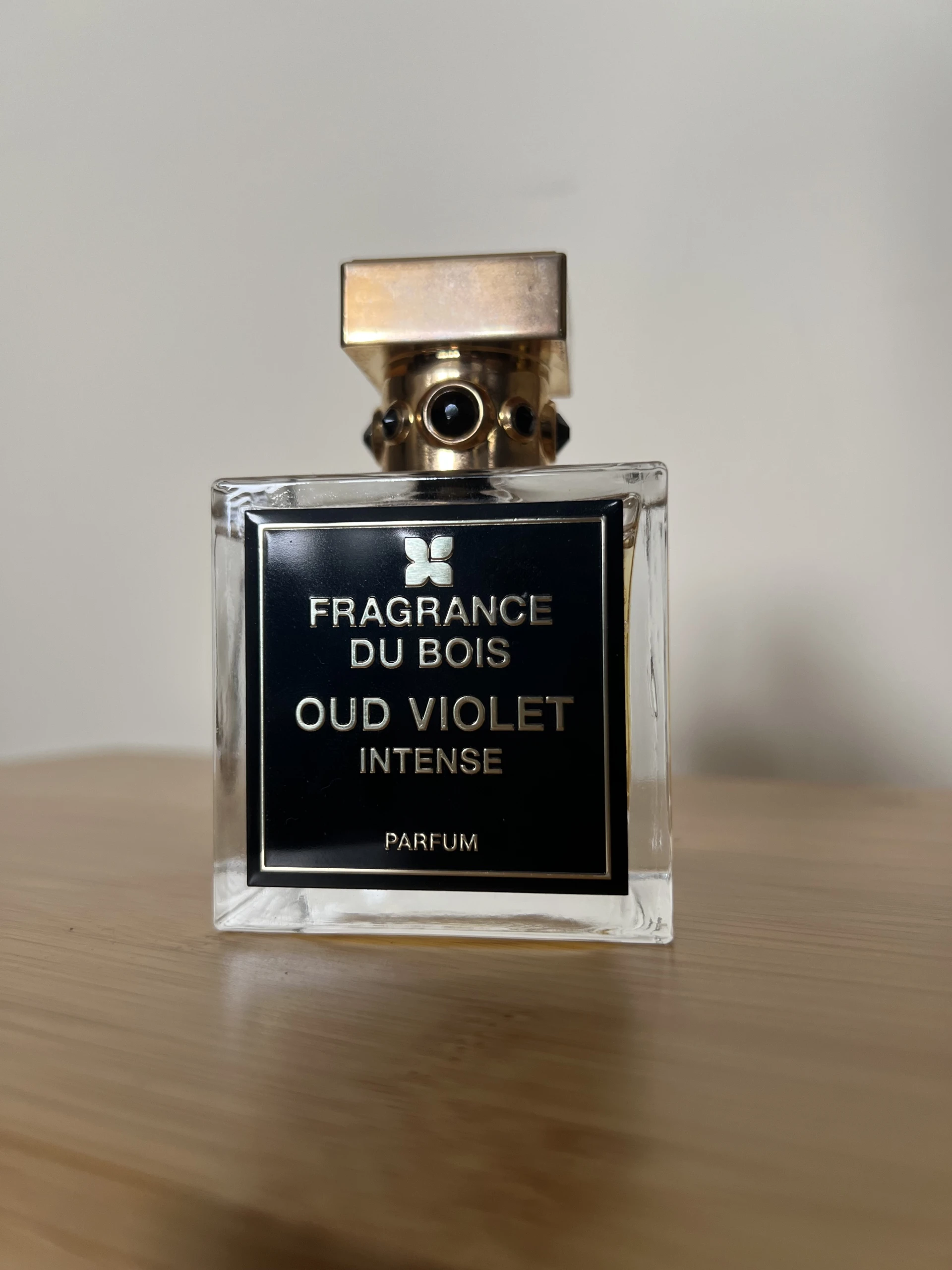 Fragrance du Bois Oud Violet Intense