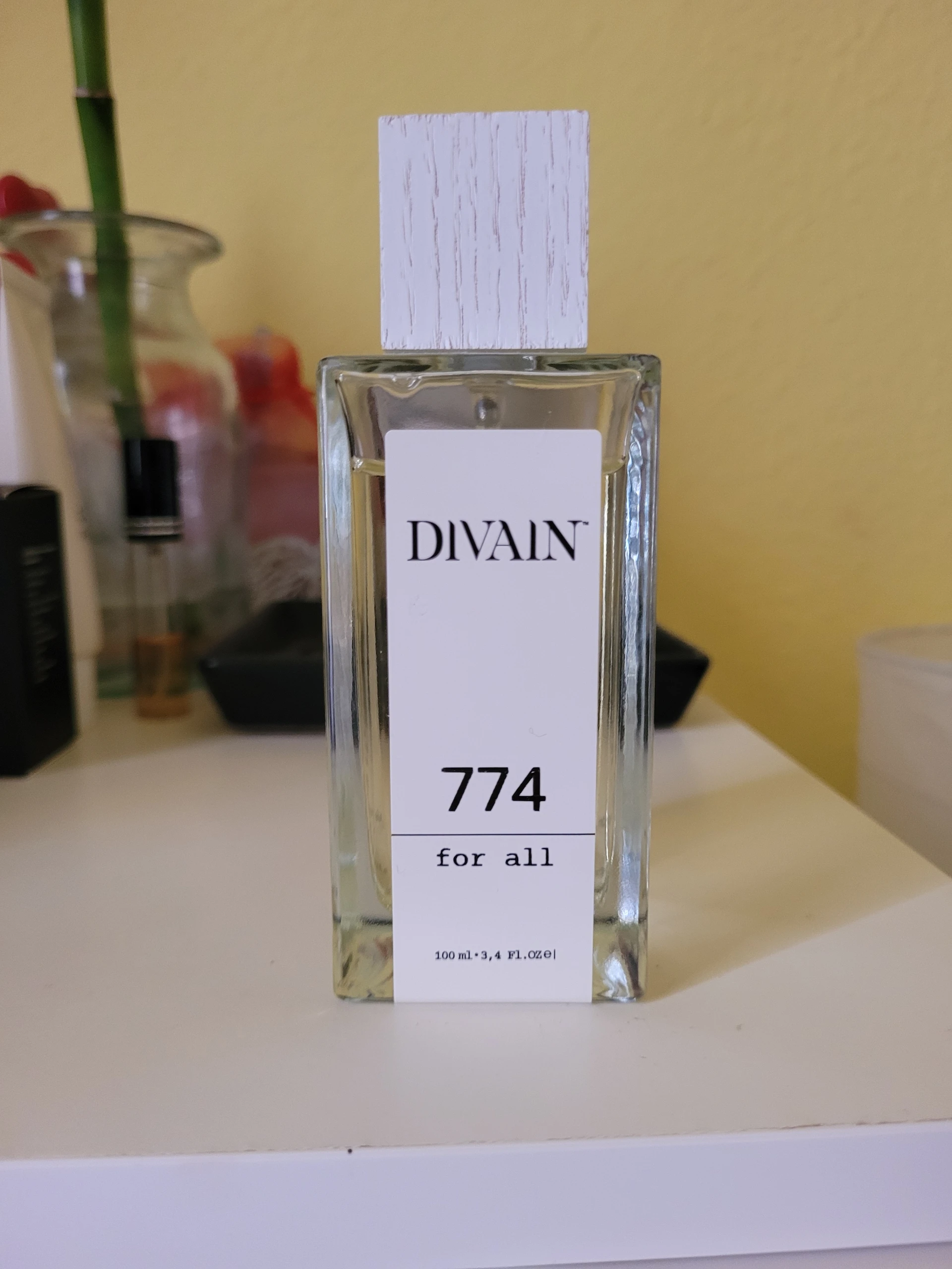 Divain 724 - Kayali eden juicy apple