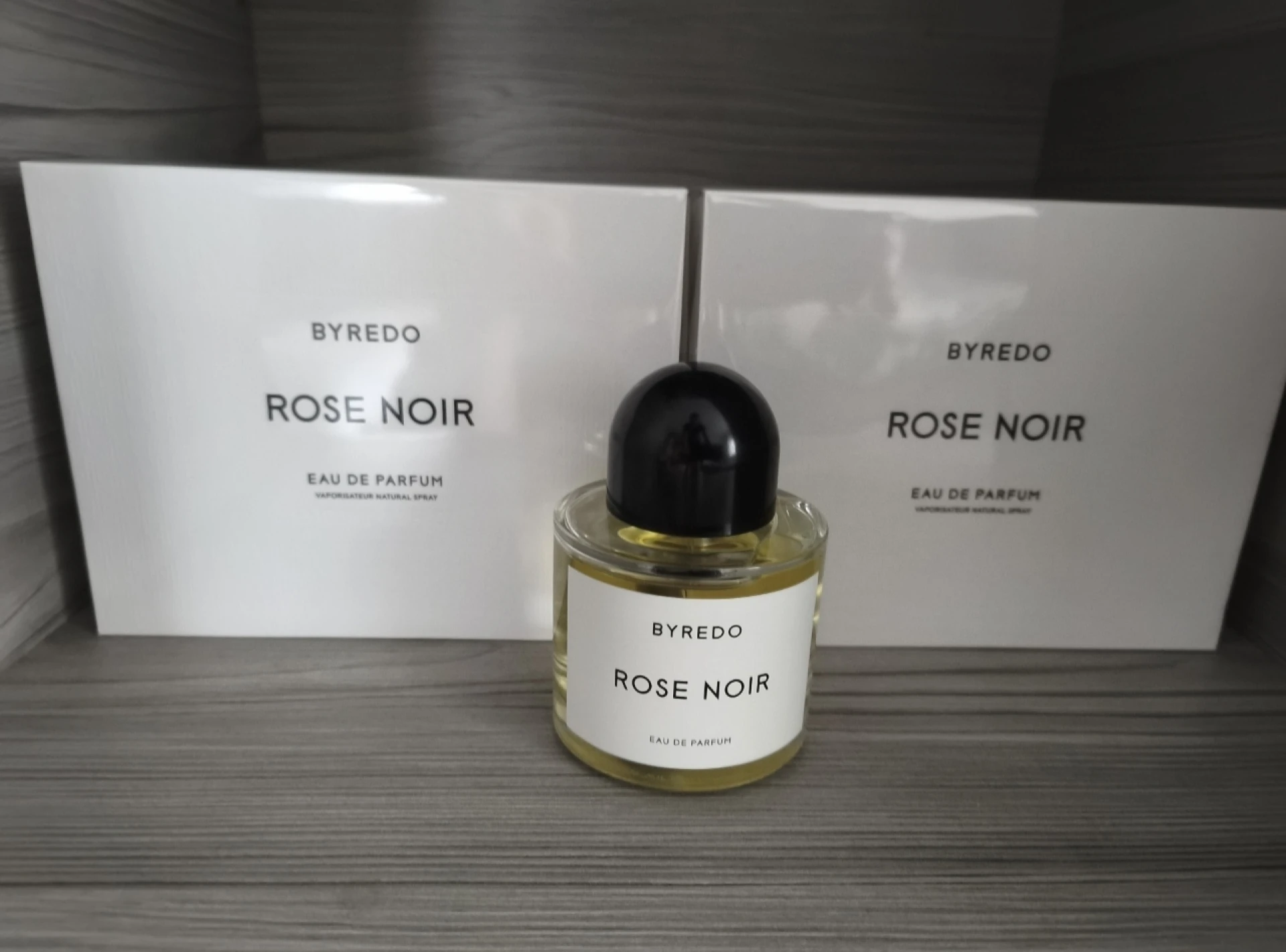 Eladó 2 darab bontatlan Byredo Rosé Noir parfüm