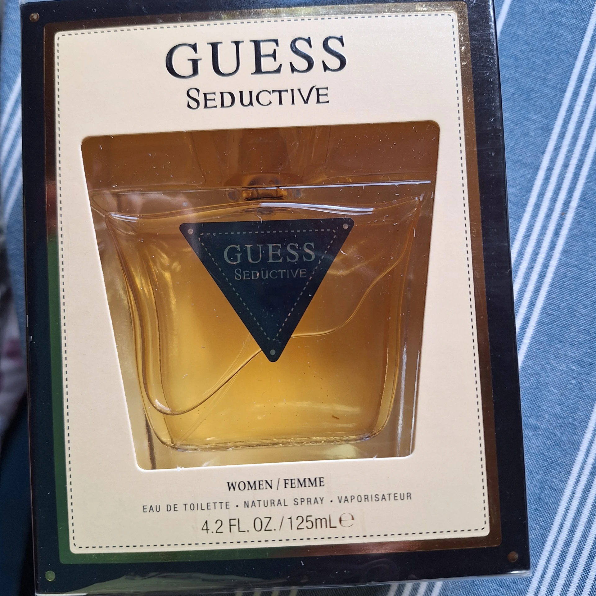 Guess Seductive