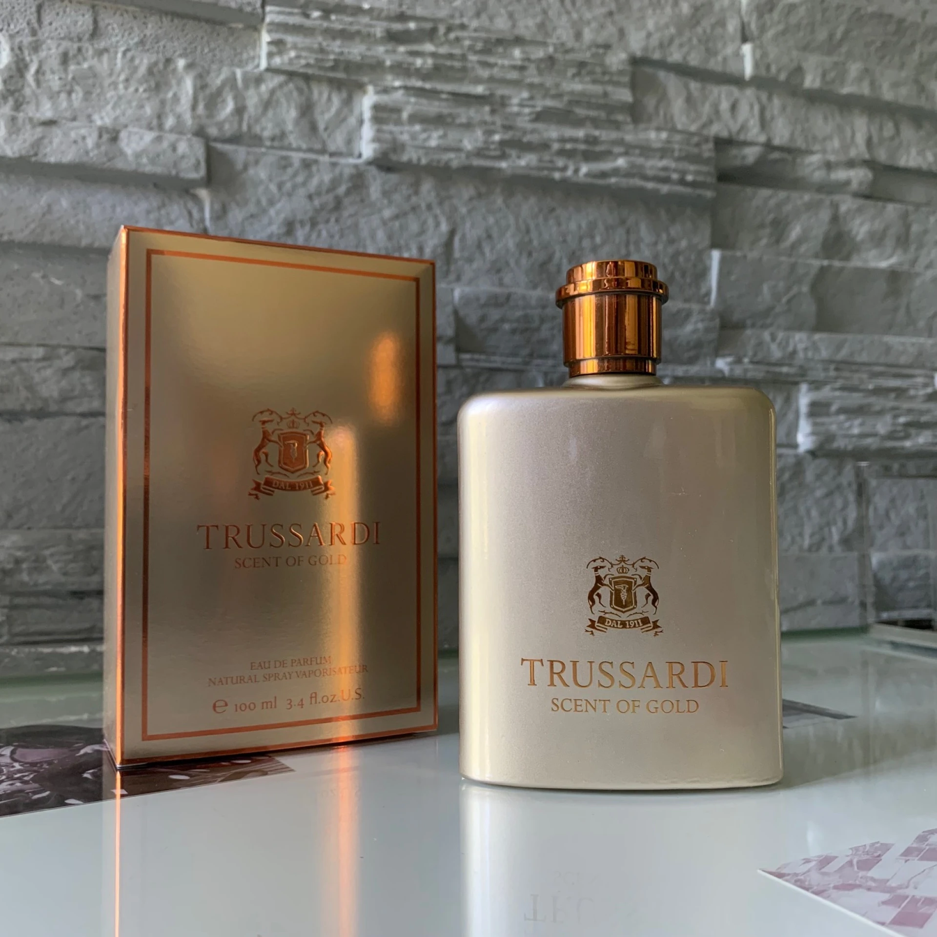 Trussardi Scent of Gold EDP fújósok
