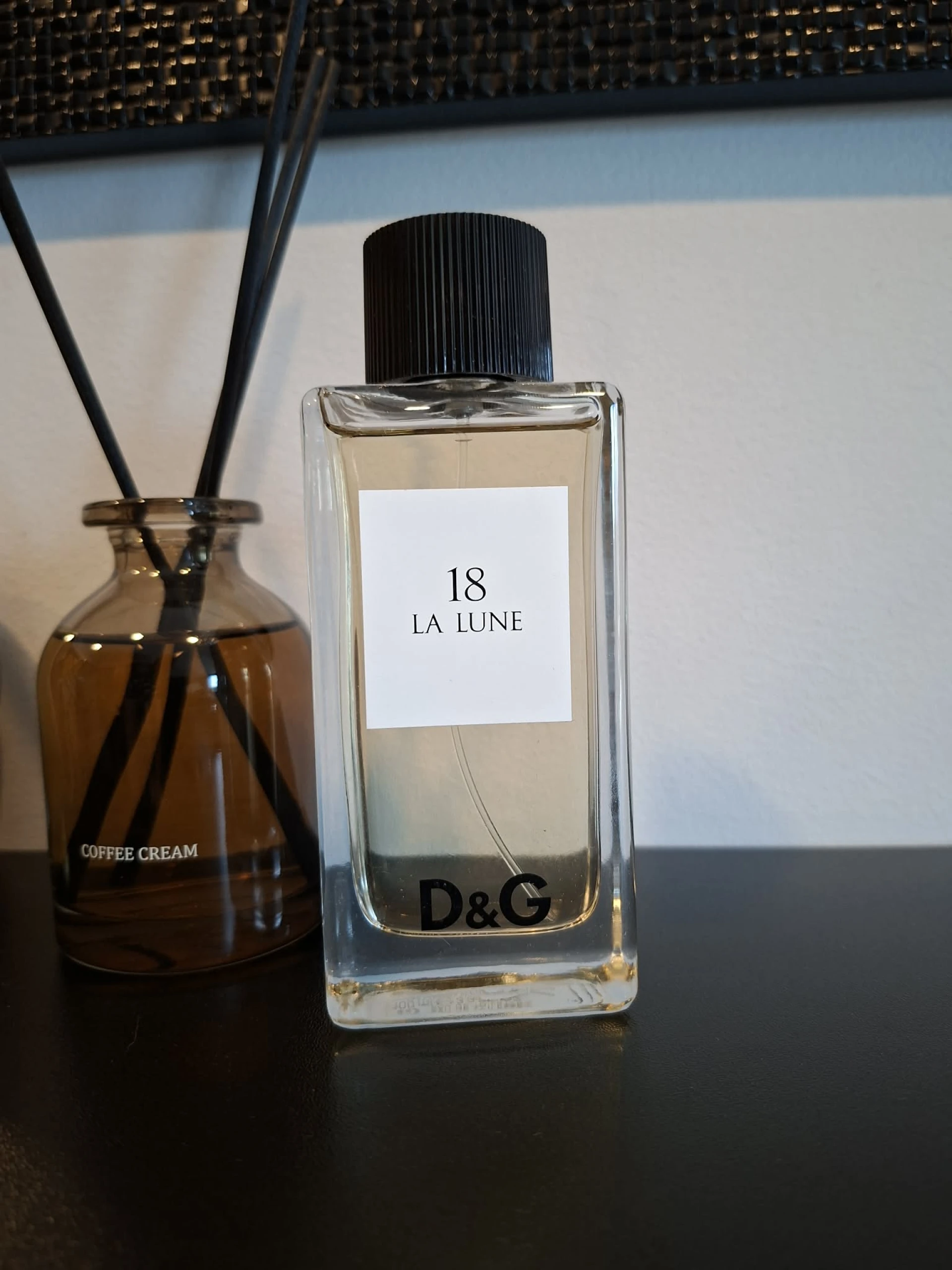 D&G 18 La Lune