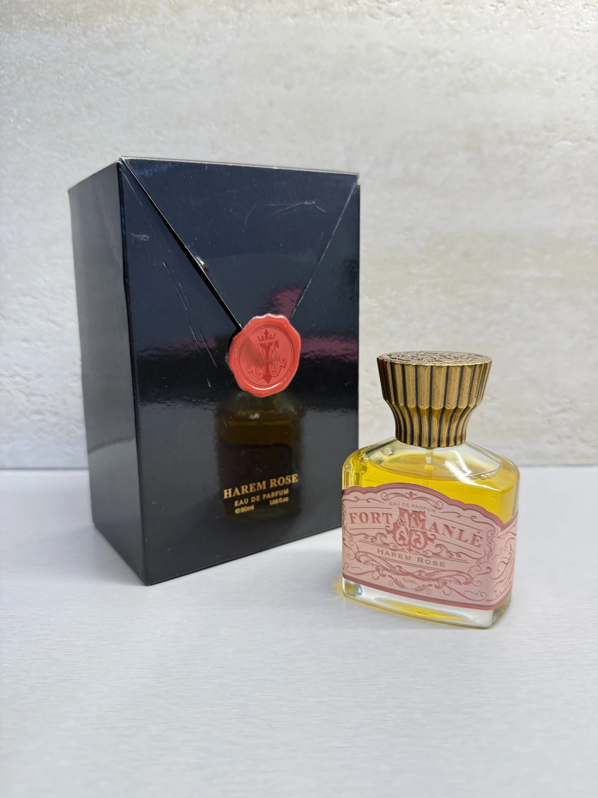 Fort & Manle Harem Rose