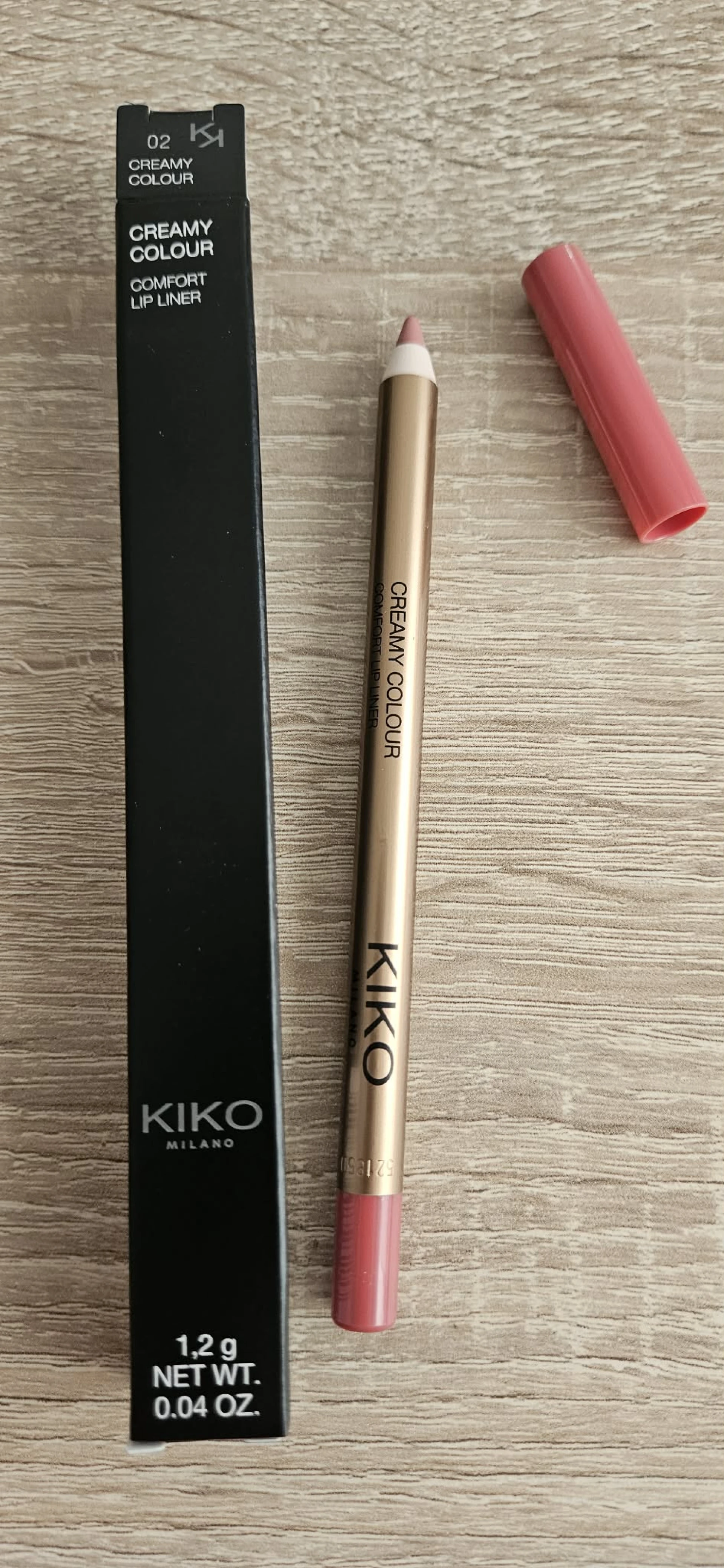 Kiko Creamy Colour Comfort Lip Liner 04 és 02