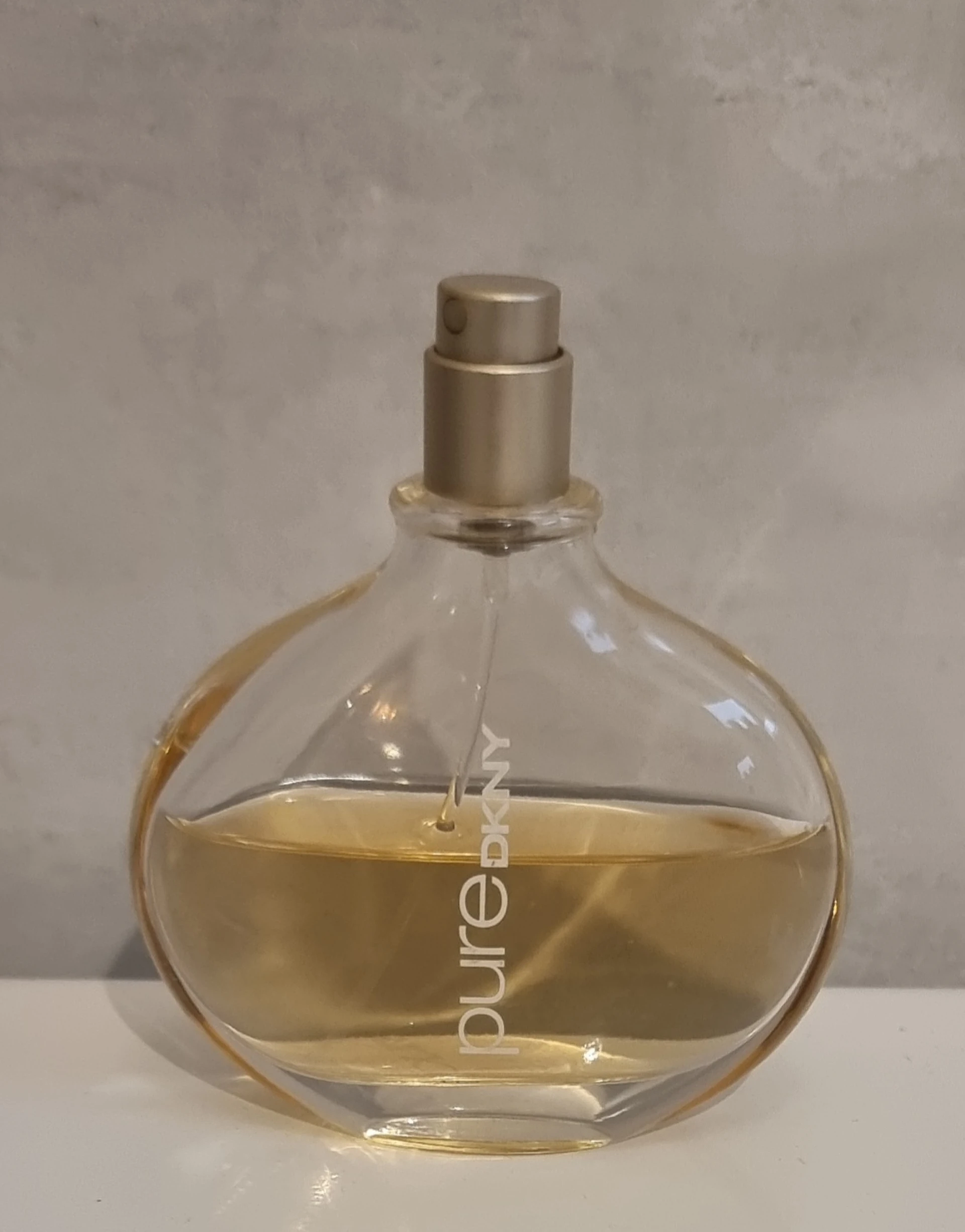 Ritkaság! Pure DKNY 2ml fújós