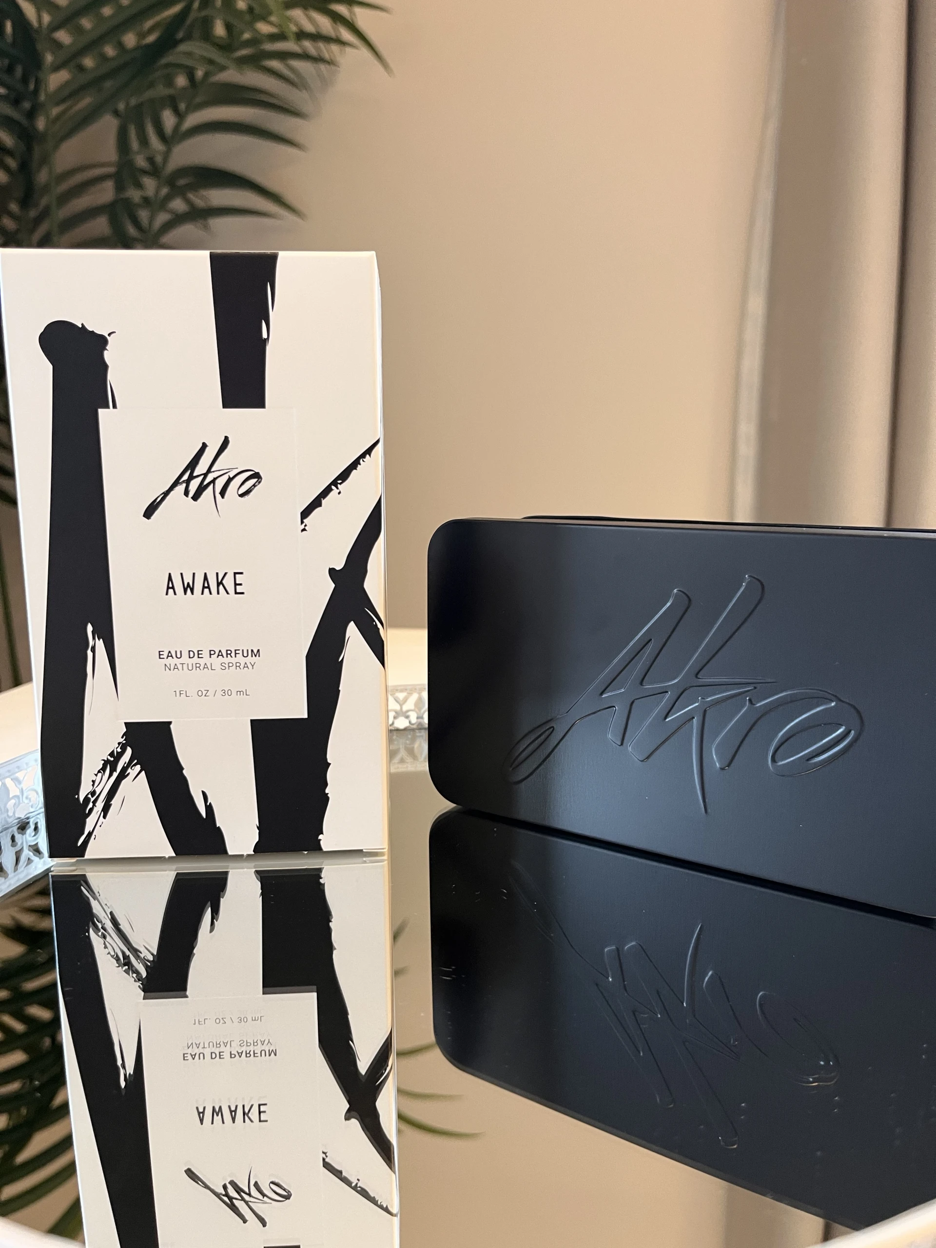 Akro Awake EDP üvegében eladó!