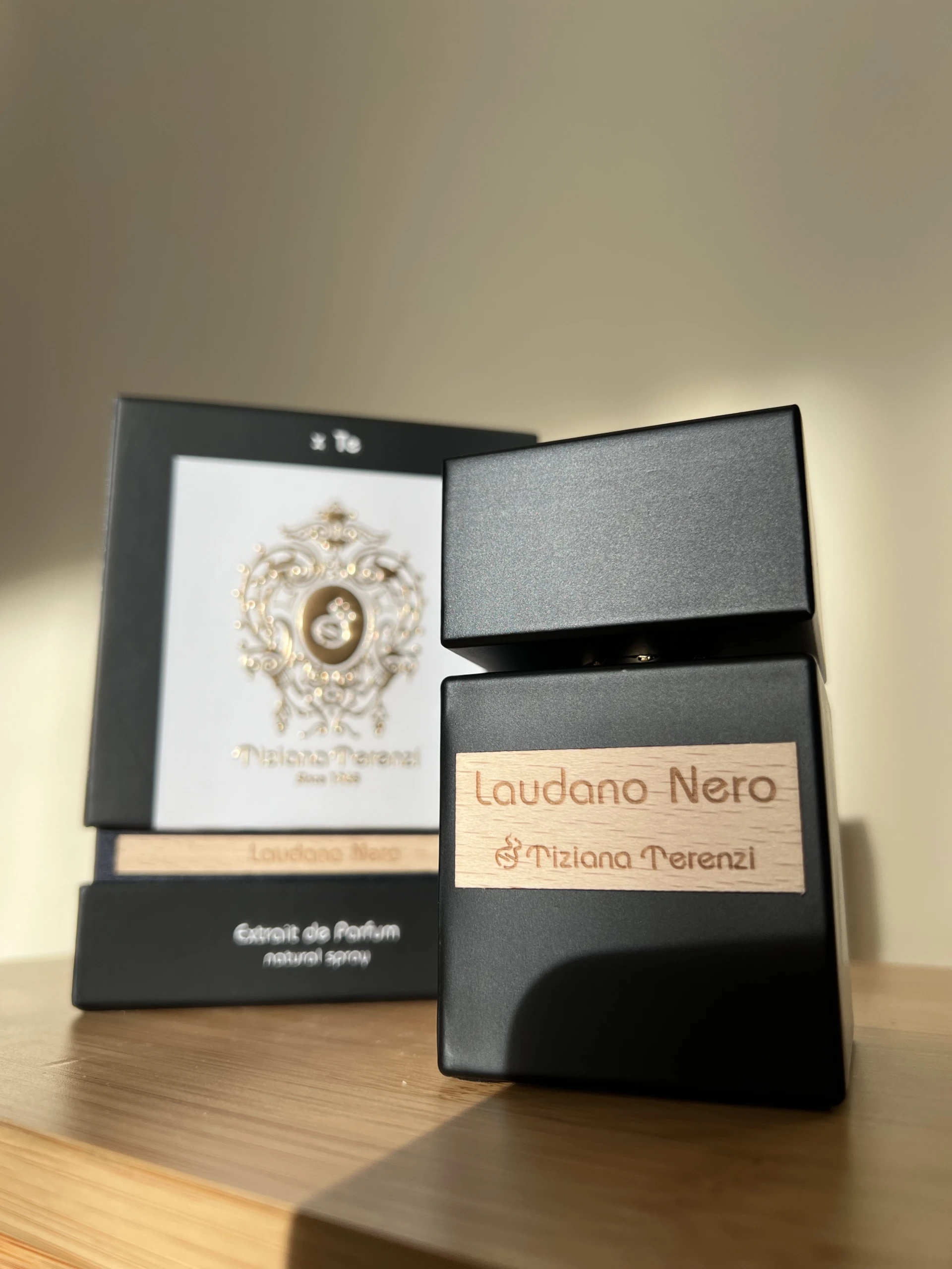 Tiziana Terenzi Laudano Nero