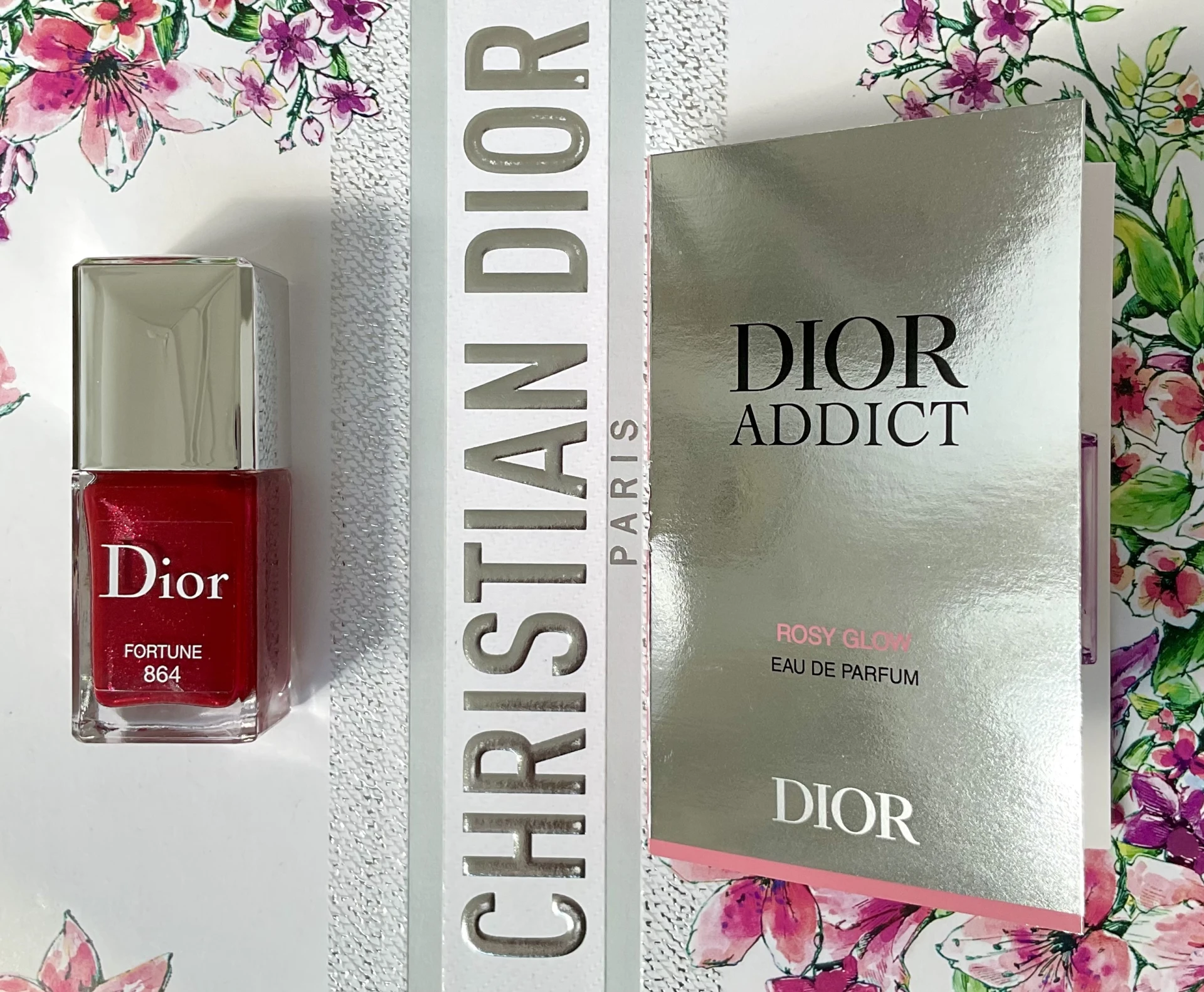 Dior Vernis körömlakk ajándék Dior illatmintával