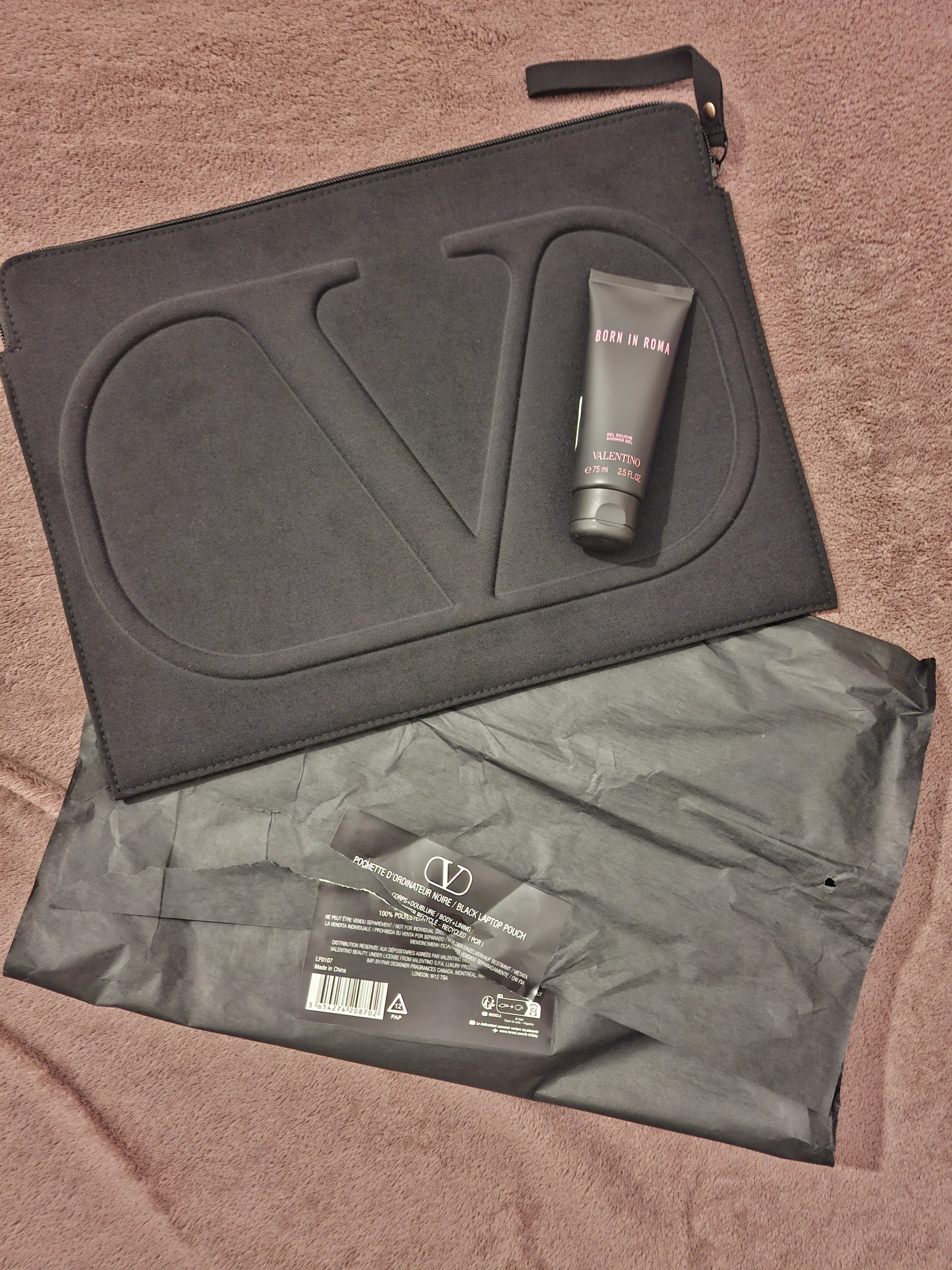 Valentino Uomo Born In Roma EDT tusfürdő