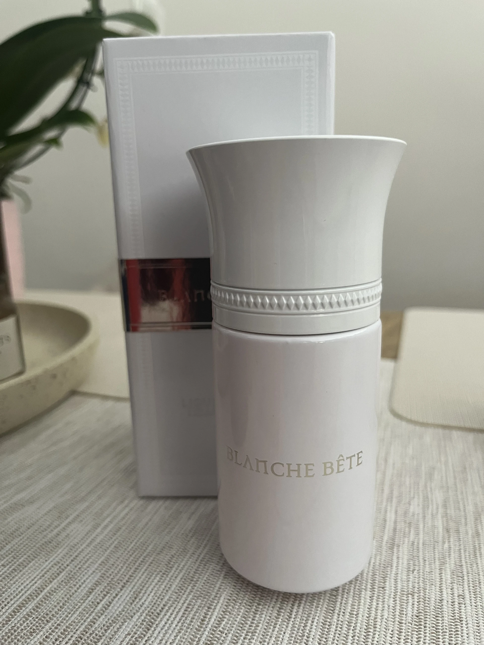 Les Liquides Imaginaires Blanche Bete limited