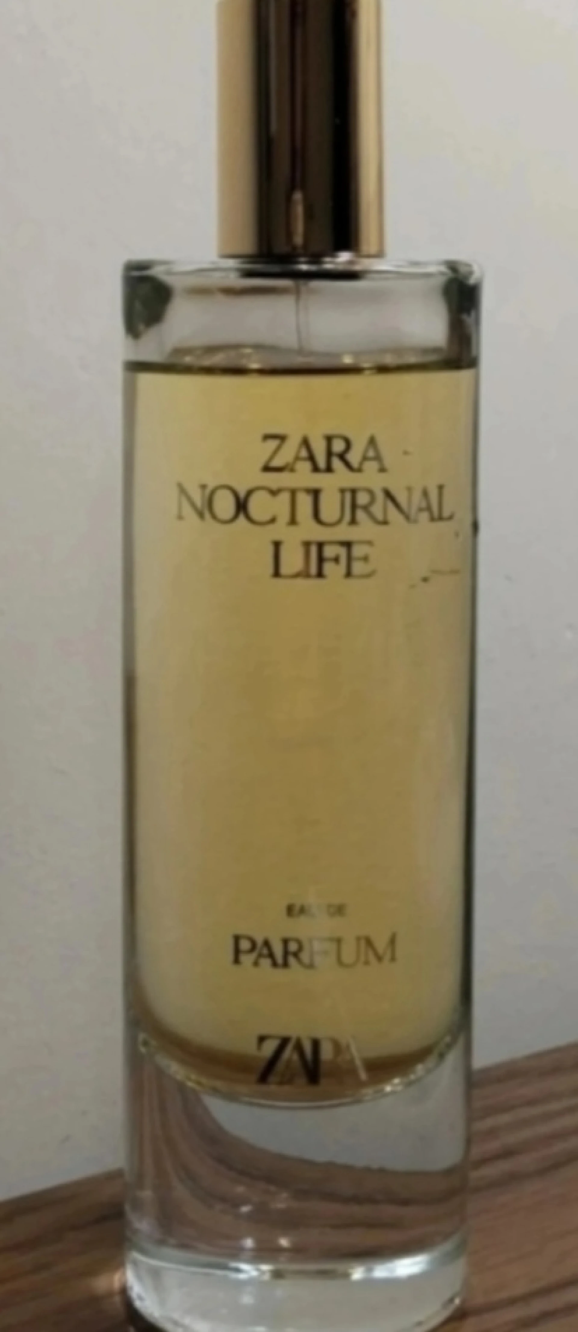 RITKA ! Zara Nocturnal Life EDP üvegében