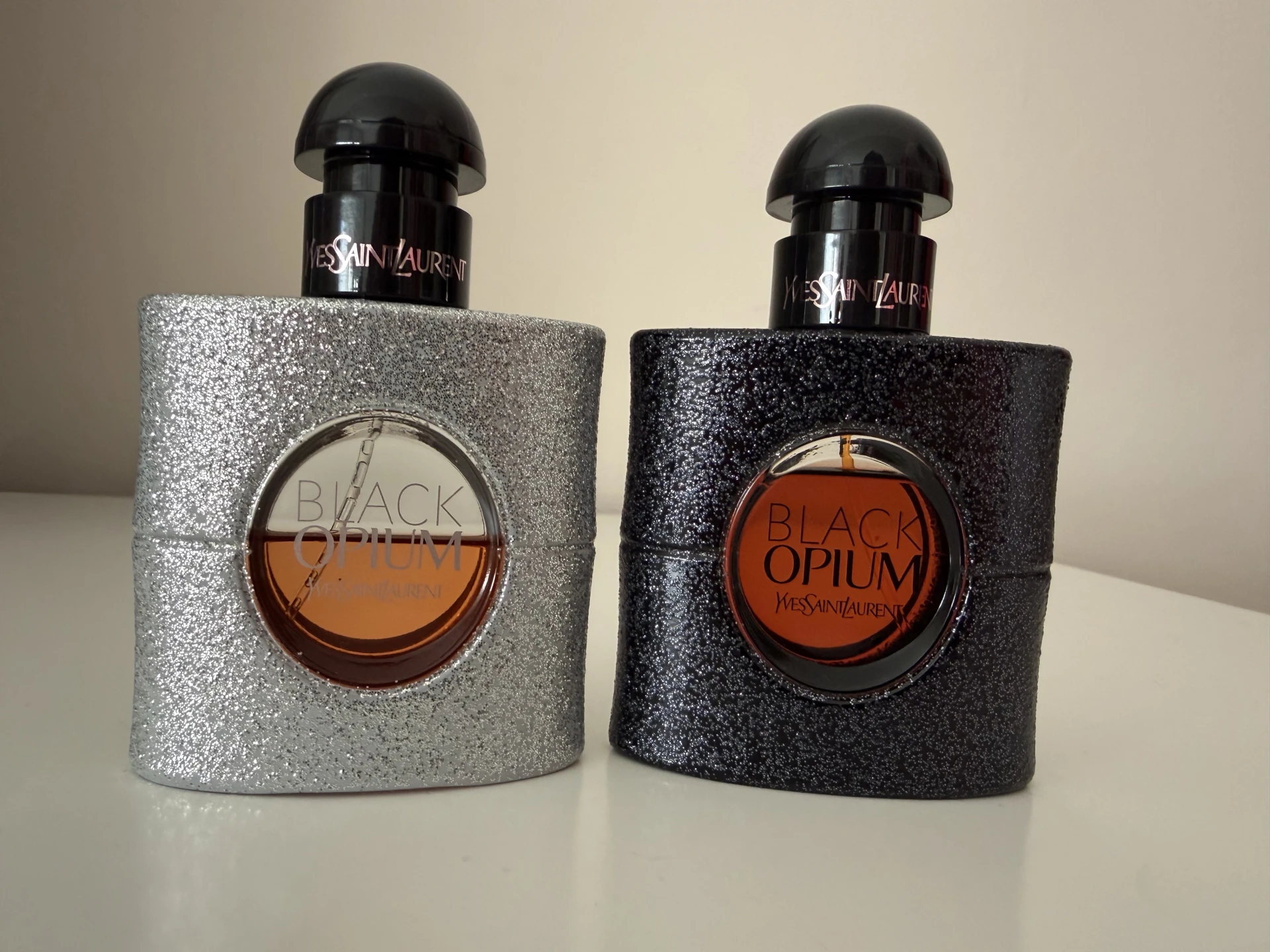Yves Saint Laurent Black Opium parfümök