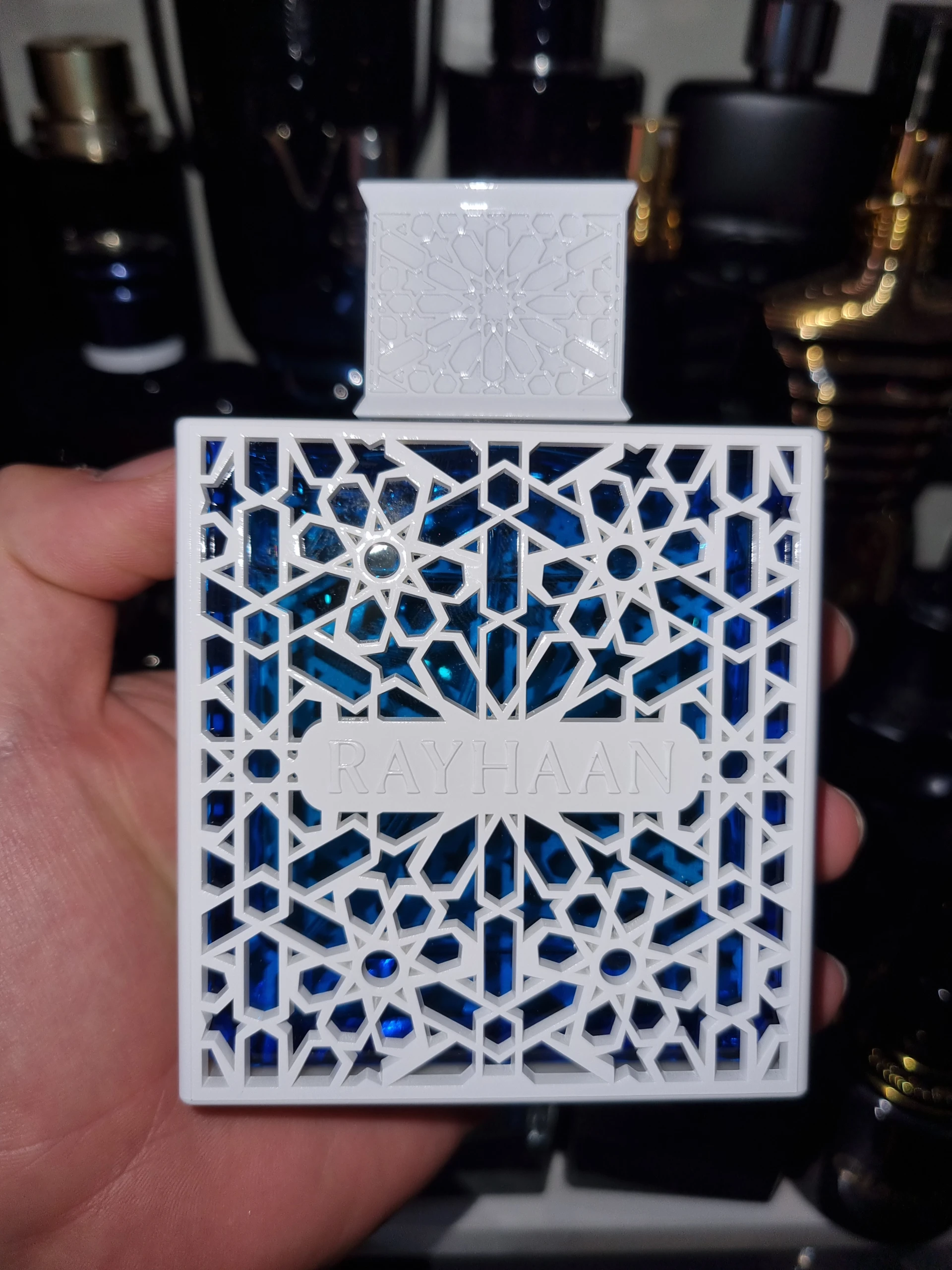 Rayhaan – Azul Dekant