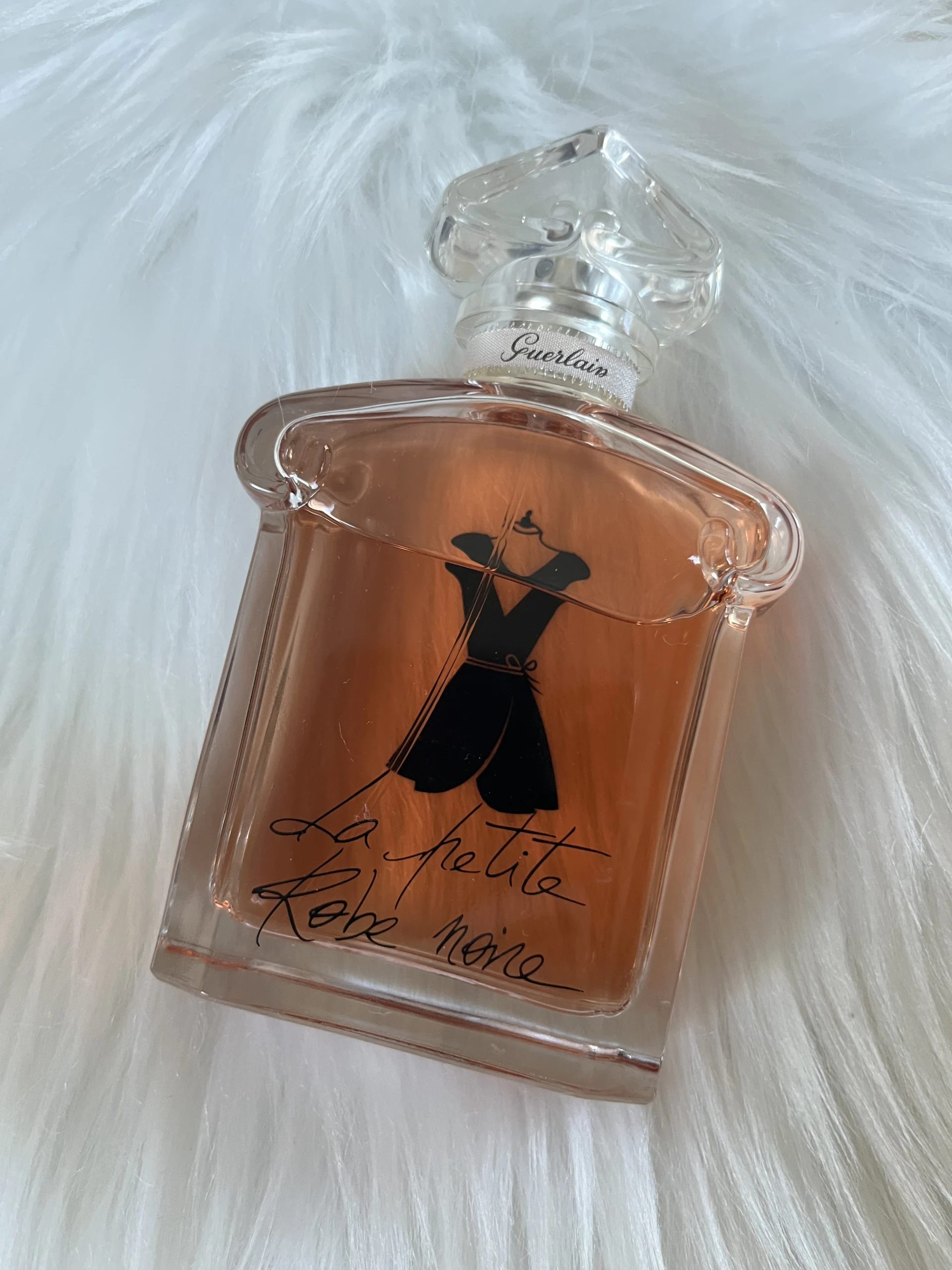 Guerlain La Petite Robe Noire Ma Robe Velours dekantok