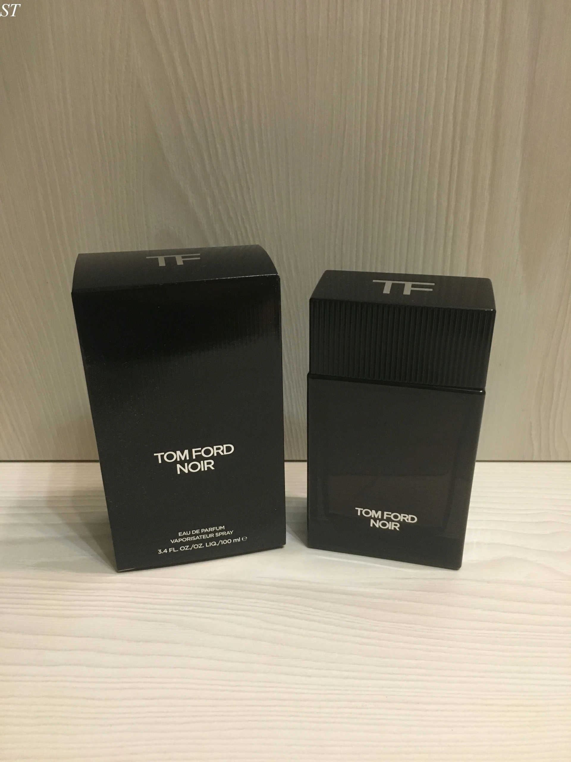 Fújós - Tom Ford Noir EDP