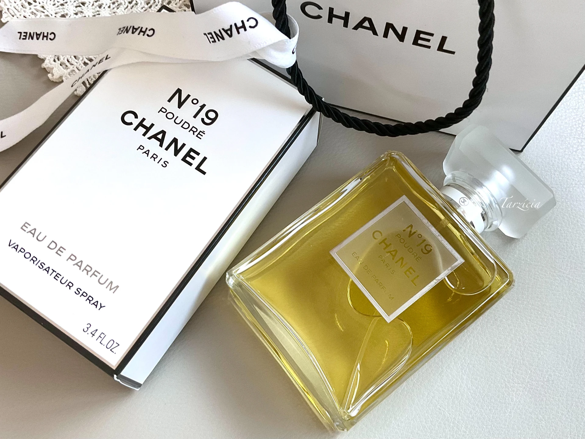 Chanel N°19 Poudré EDP, N°19 EDP és EDT